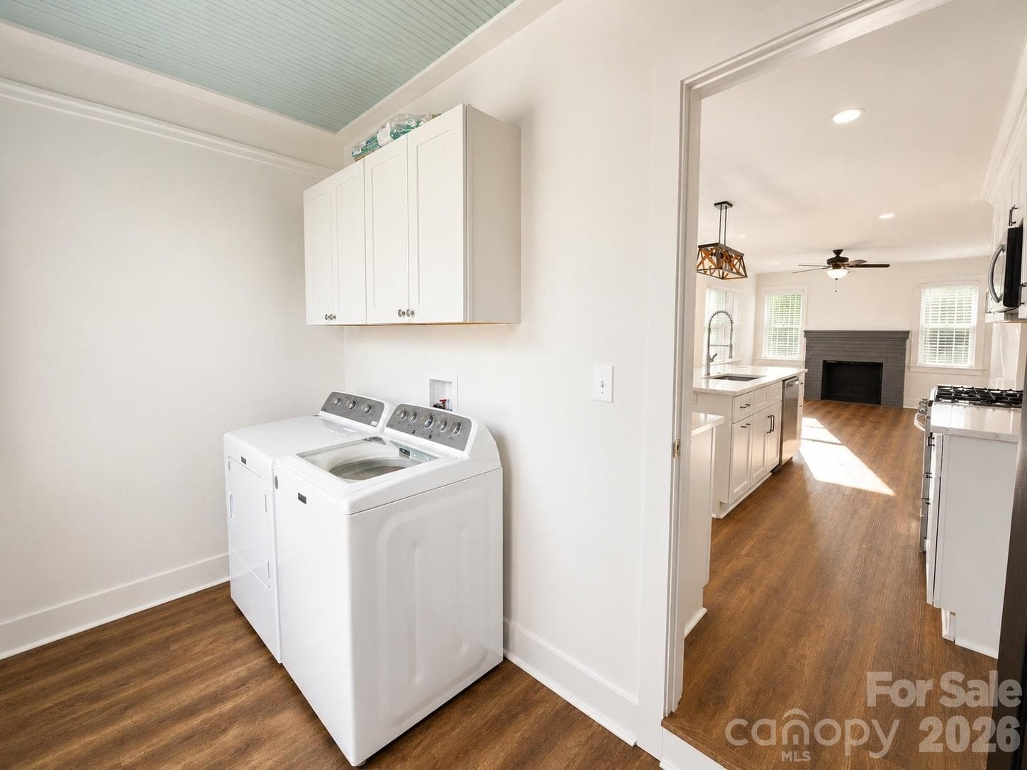 Single Family Residence at 2104 St Mark Street, Charlotte, photo 6 of 15