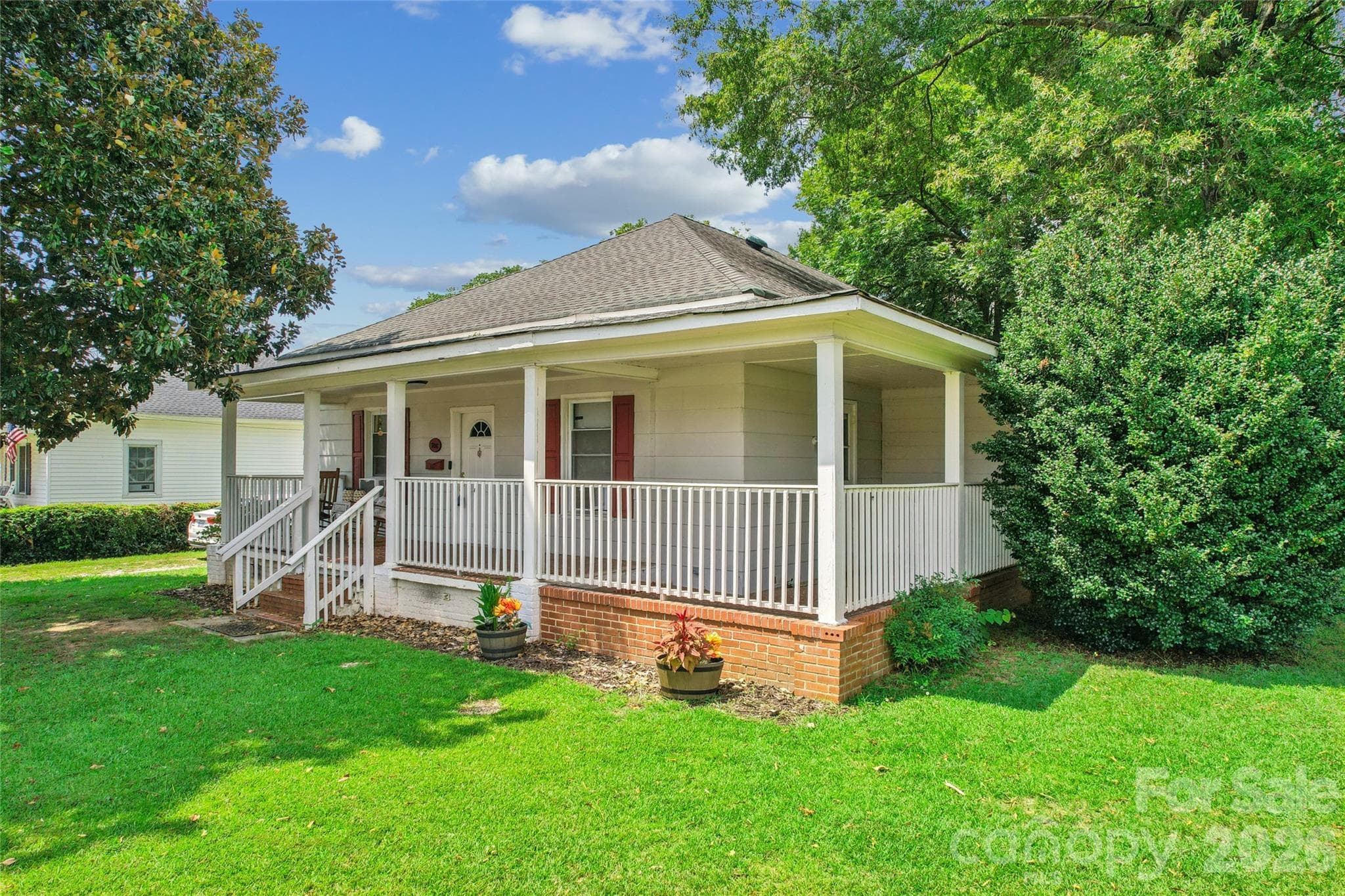Single Family Residence at 706 S Main Street, Clover, photo 21 of 40