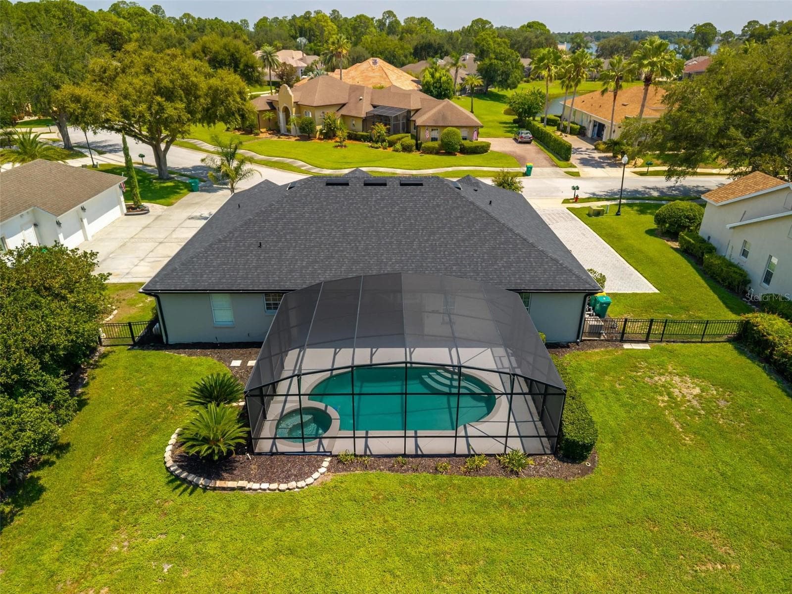 Single Family Residence at 1070 CEASARS CT, MOUNT DORA, photo 7 of 100