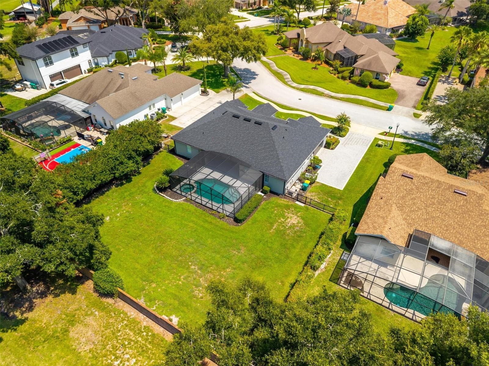 Single Family Residence at 1070 CEASARS CT, MOUNT DORA, photo 10 of 100