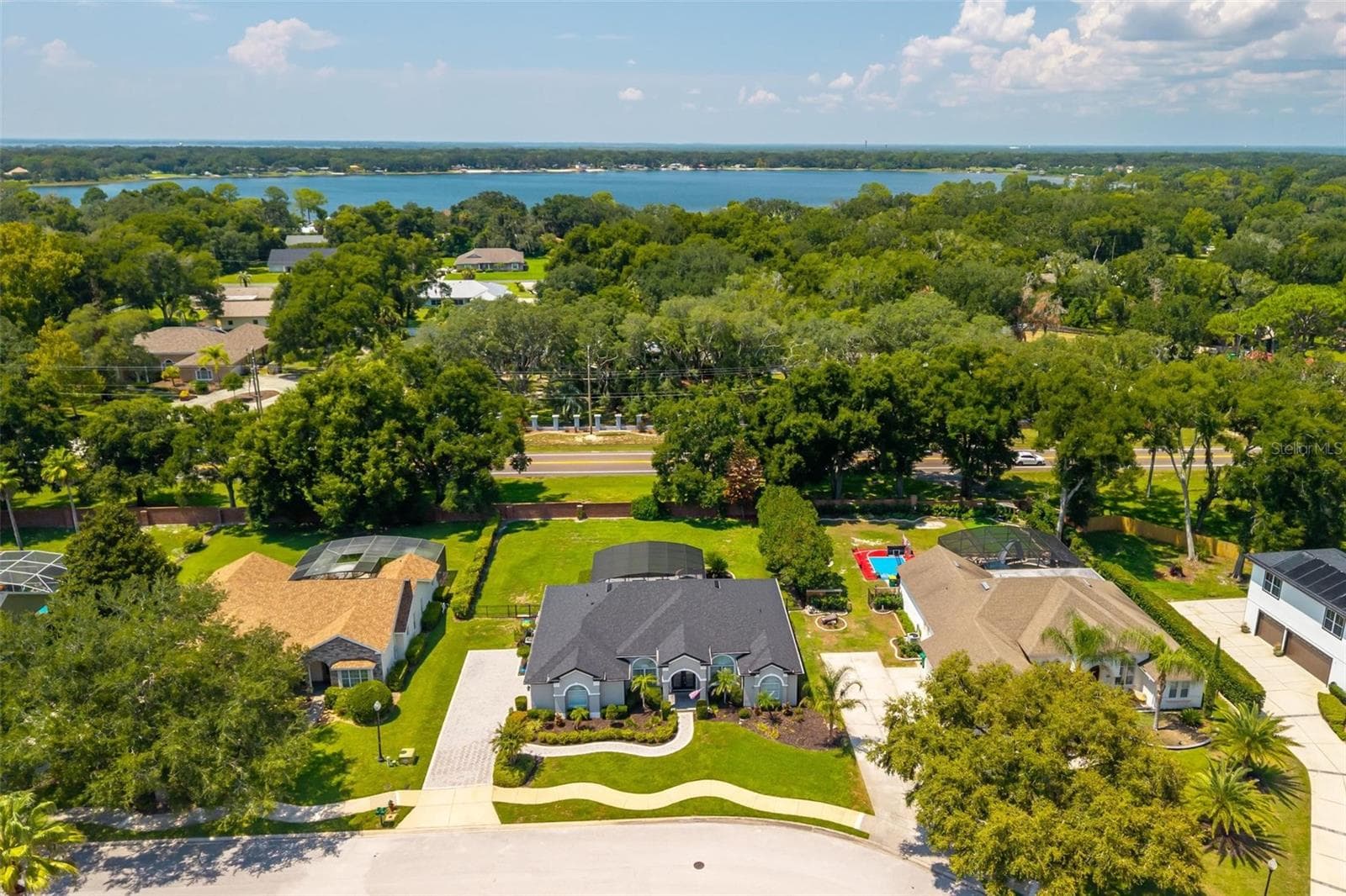 Single Family Residence at 1070 CEASARS CT, MOUNT DORA, photo 15 of 100