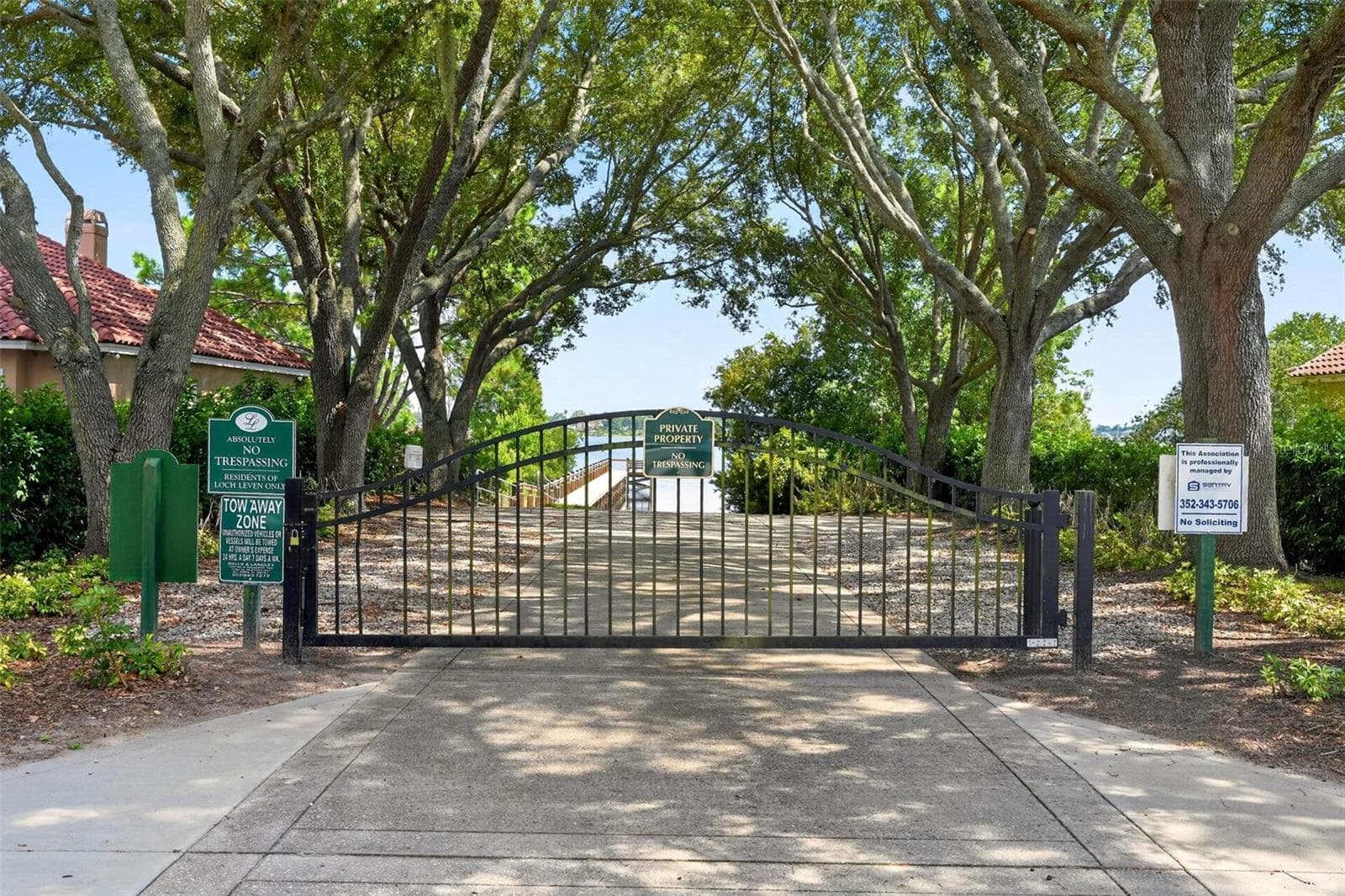 Single Family Residence at 1070 CEASARS CT, MOUNT DORA, photo 22 of 100