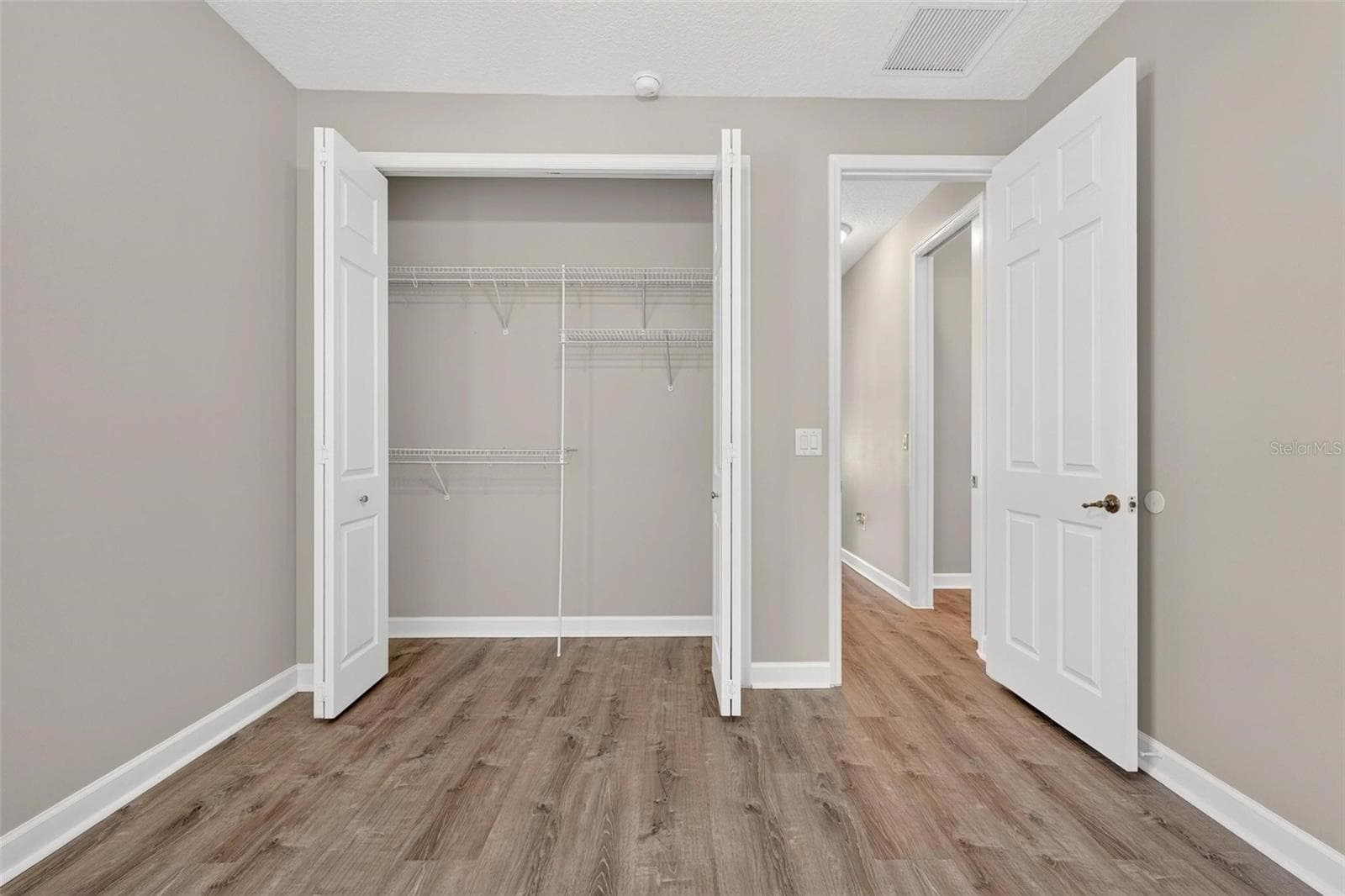 Single Family Residence at 1070 CEASARS CT, MOUNT DORA, photo 36 of 100