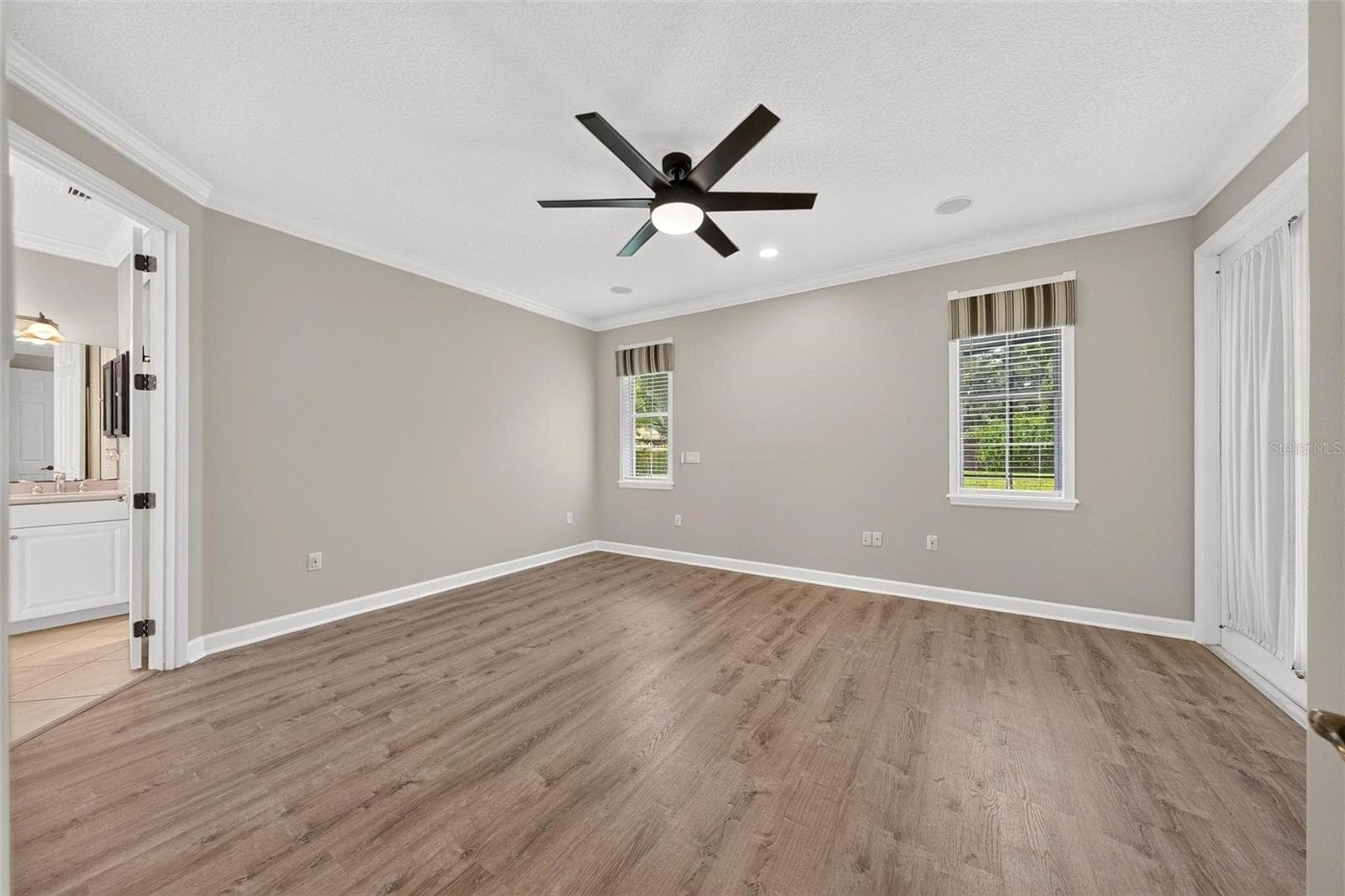Single Family Residence at 1070 CEASARS CT, MOUNT DORA, photo 59 of 100