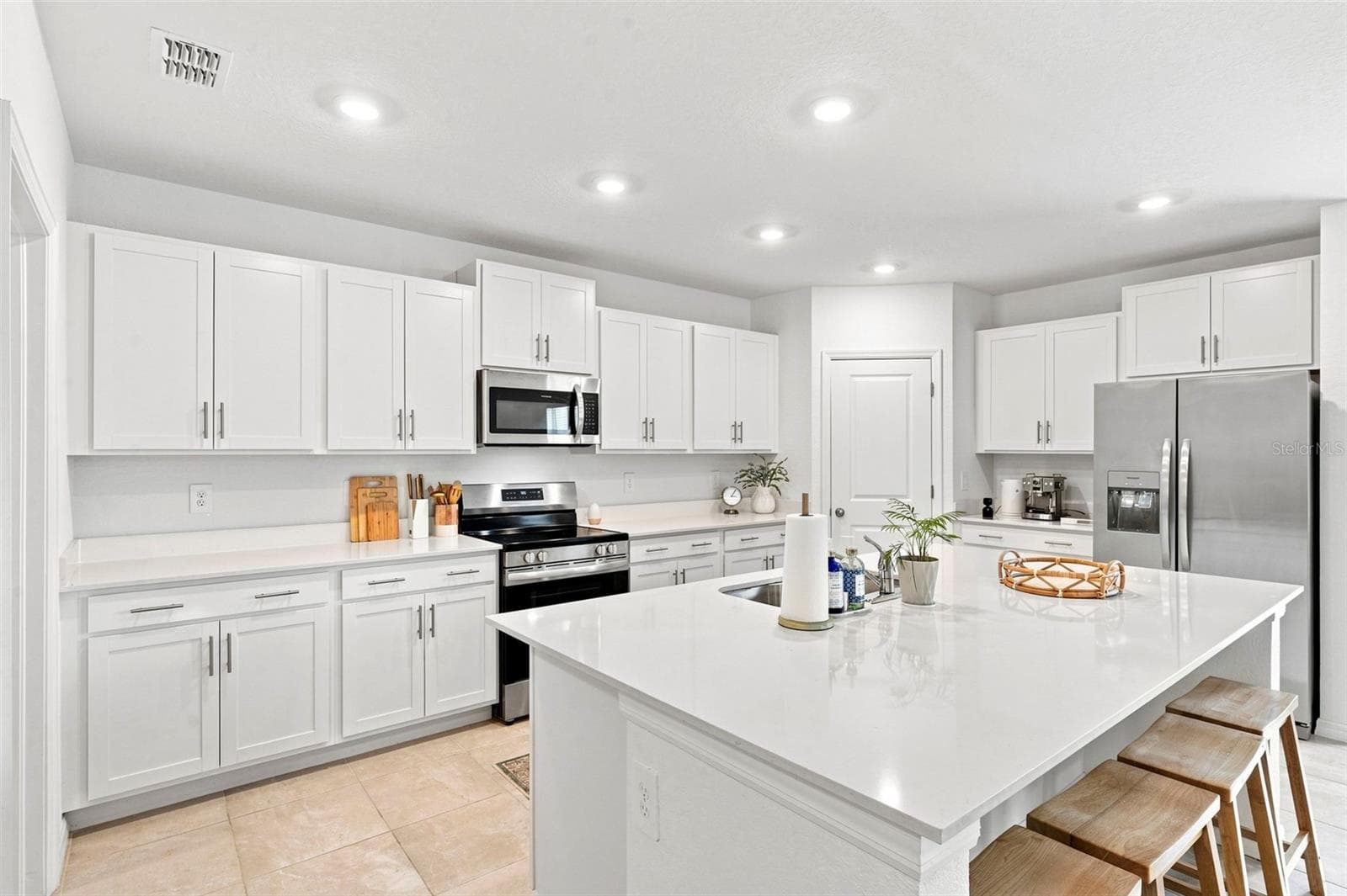 Single Family Residence at 13969 LILAC SKY TER, BRADENTON, photo 11 of 69