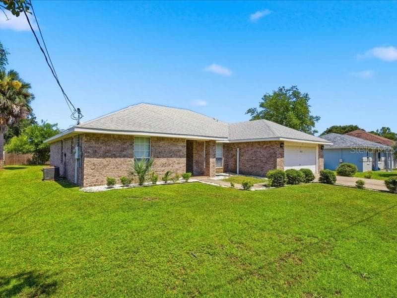 Single Family Residence at 07 BILTWELL PLACE, PALM COAST, photo 7 of 51