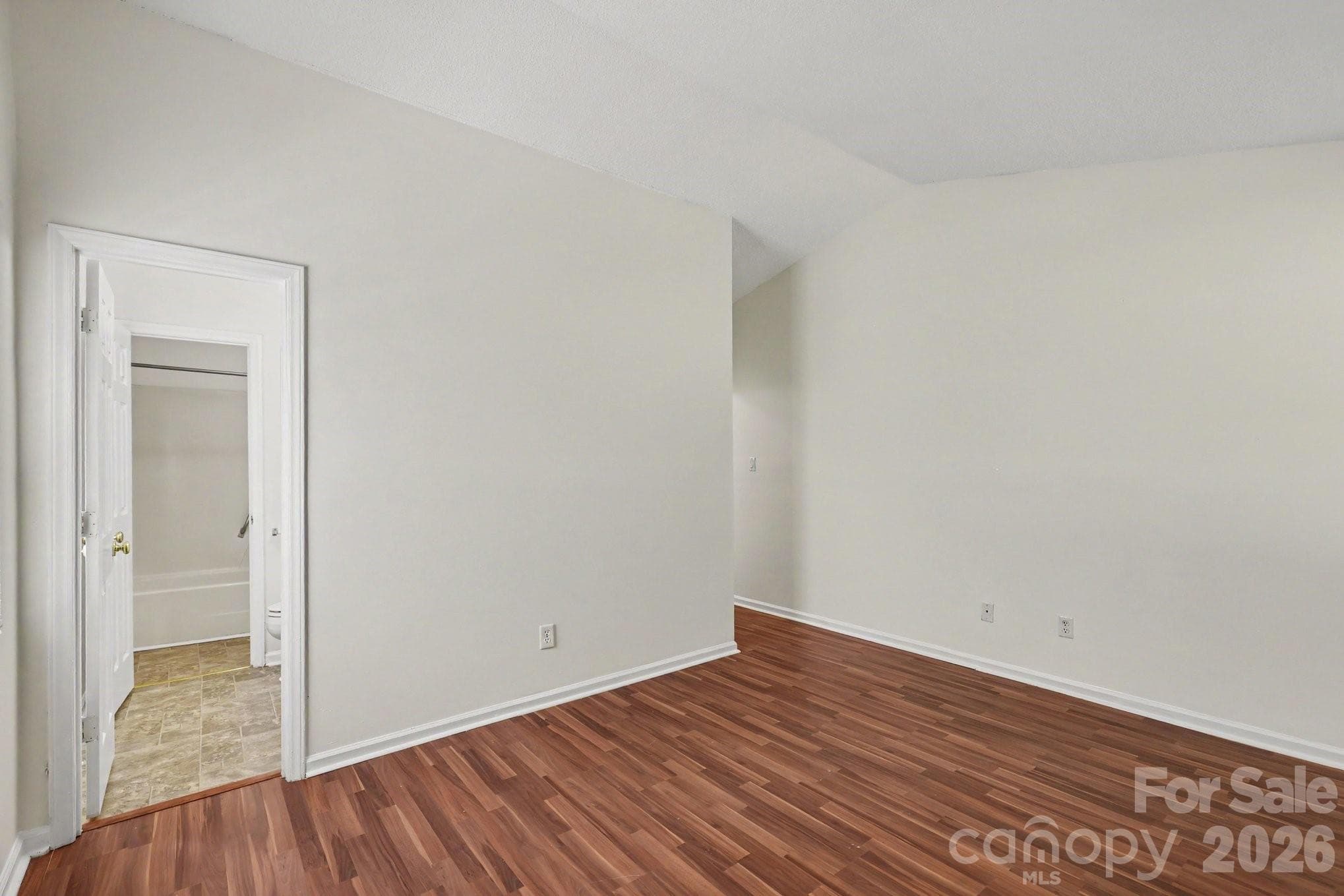 Single Family Residence at 2208 Pinebrook Circle, Charlotte, photo 20 of 43