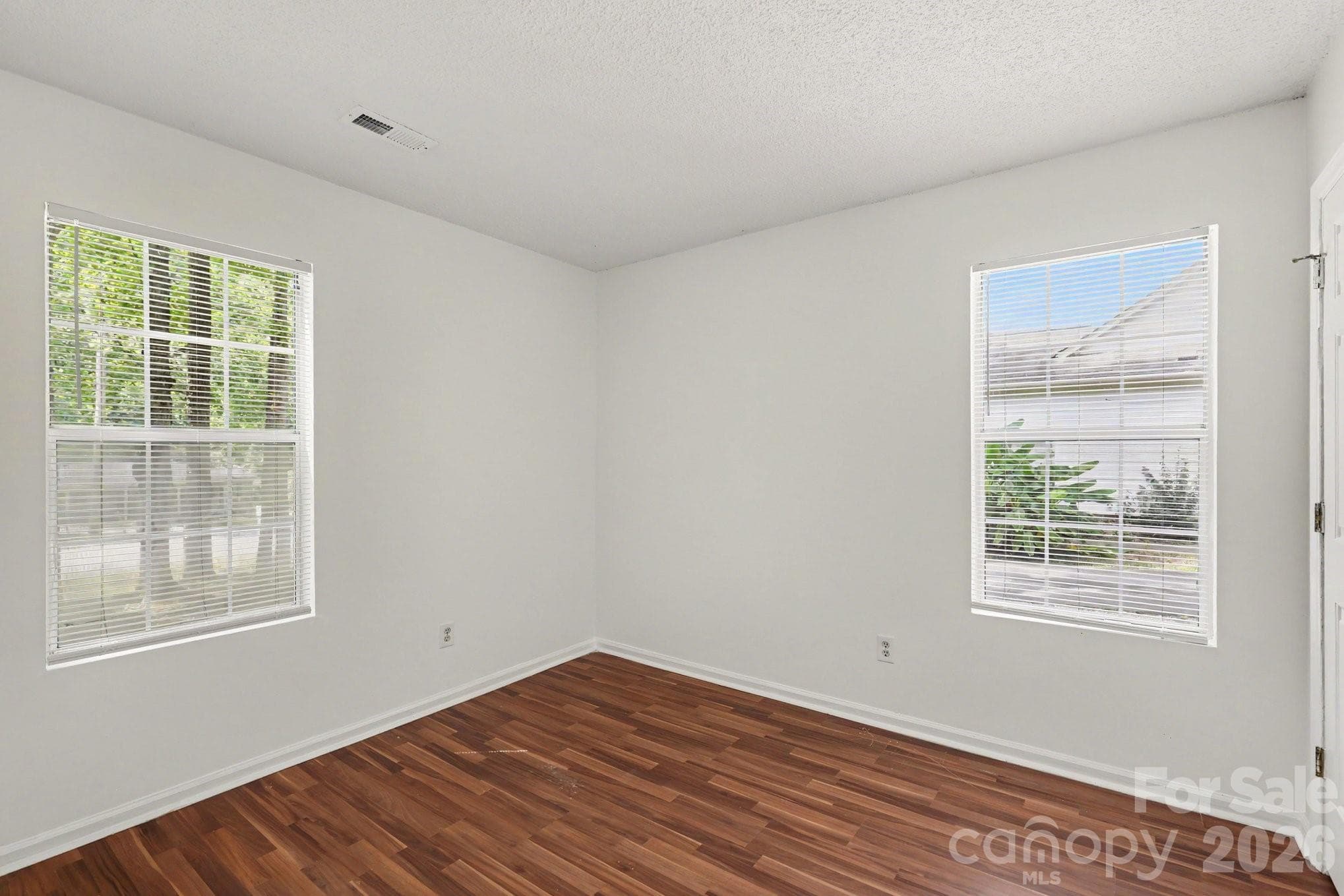 Single Family Residence at 2208 Pinebrook Circle, Charlotte, photo 25 of 43