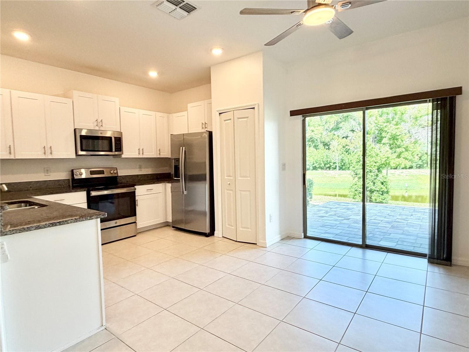 Dining and Kitchen - 2578 CHARLAN CT, HOLIDAY