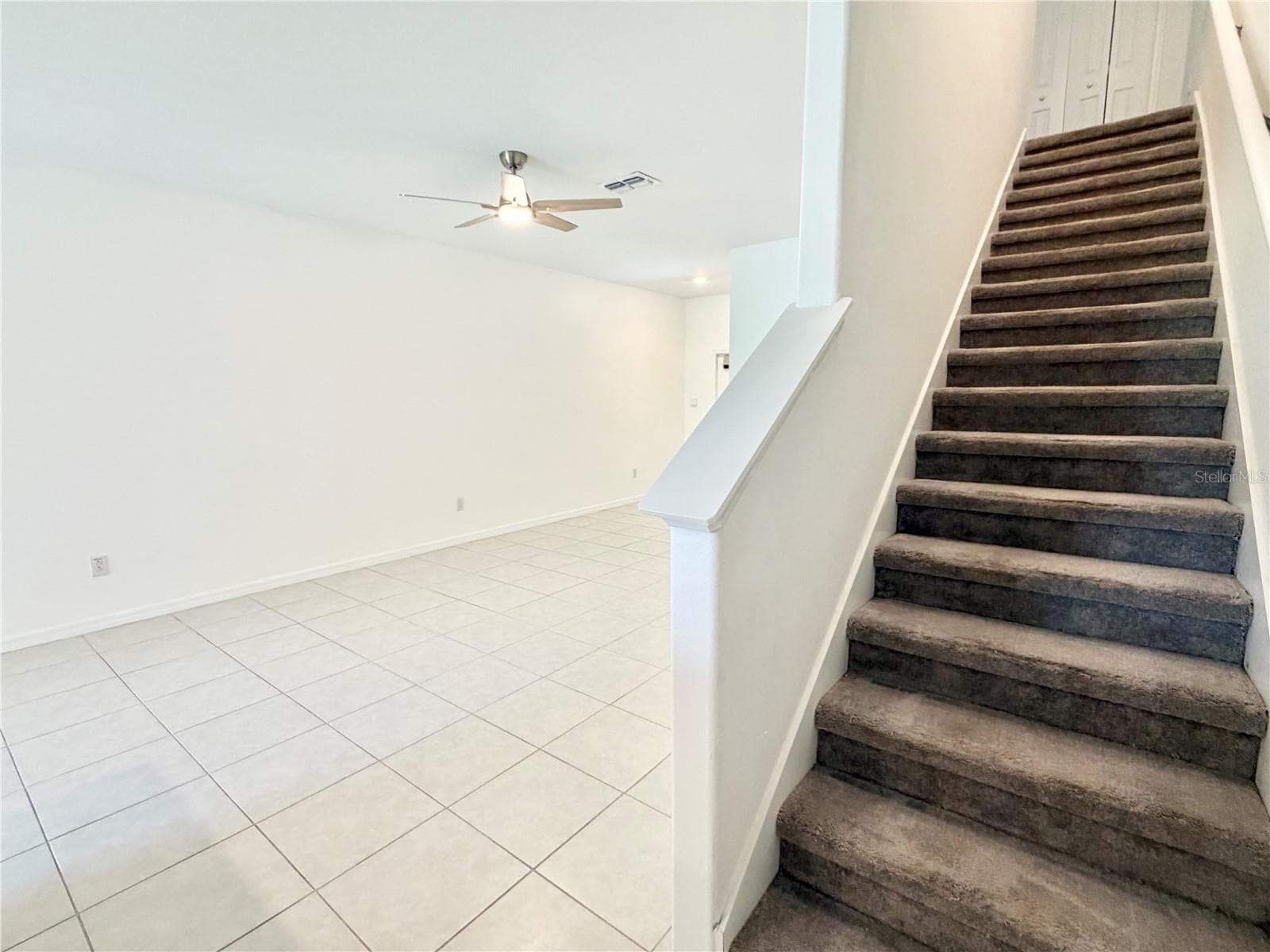 Stairs - 2578 CHARLAN CT, HOLIDAY