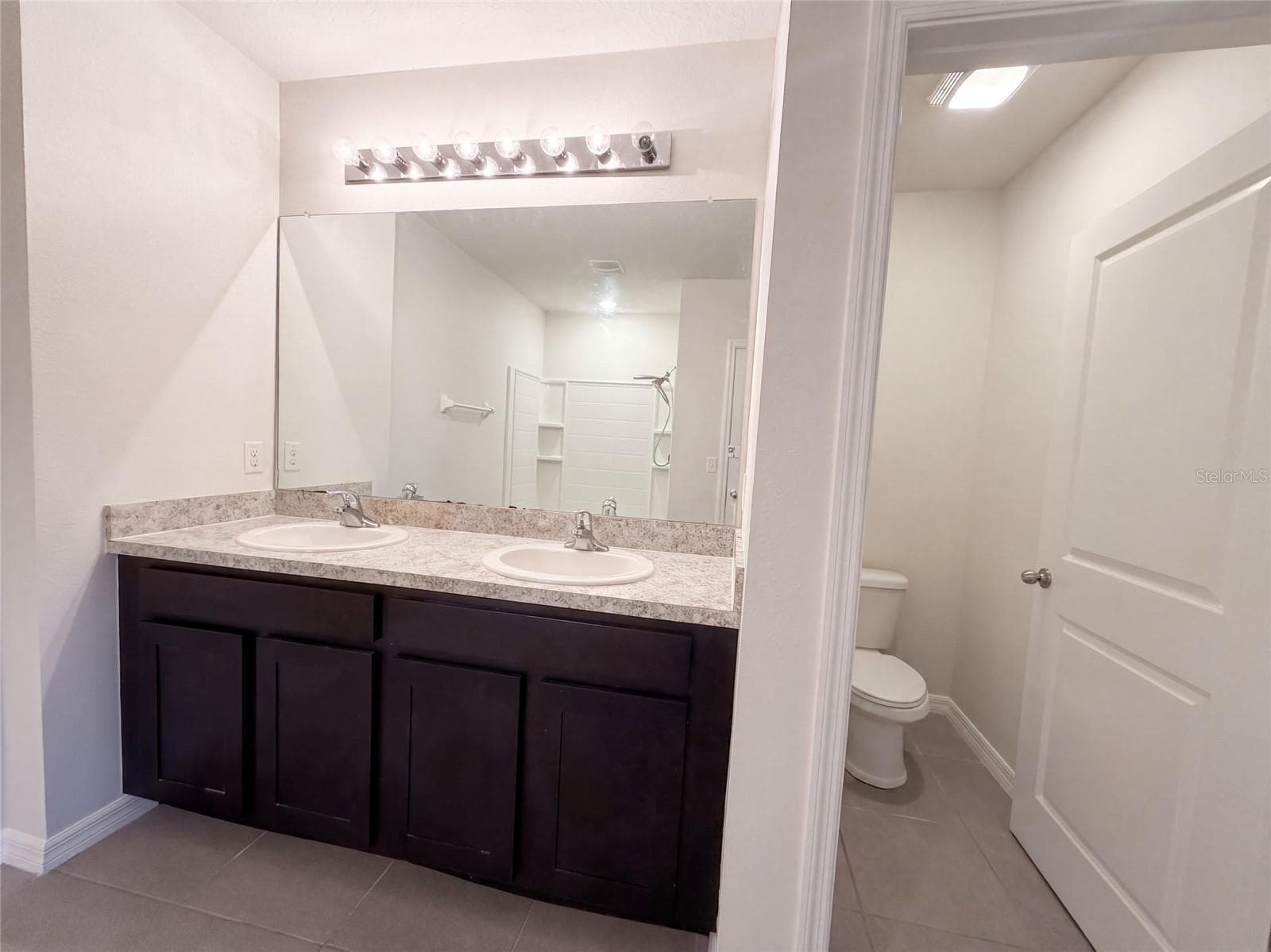 Single Family Residence at 16805 TRITE BEND ST, WIMAUMA, photo 16 of 28