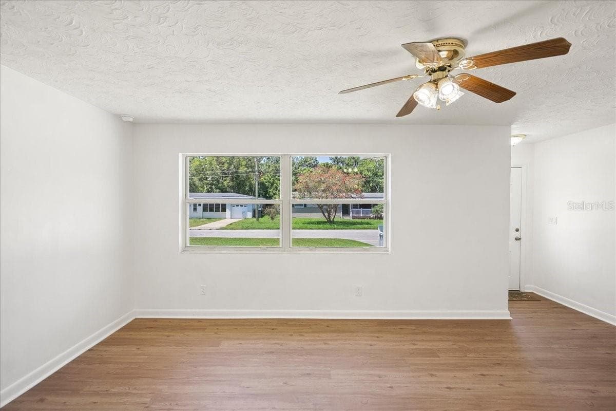 Single Family Residence at 2125 W LOU DR, JACKSONVILLE, photo 6 of 57