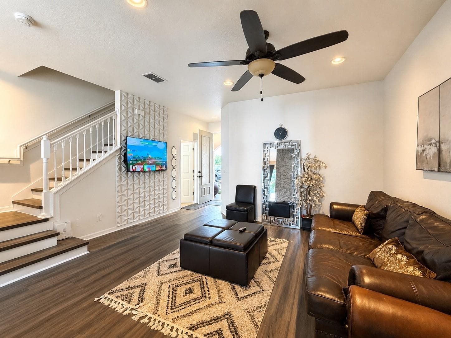 Townhouse at 10210 FALLSGROVE ST, ORLANDO, photo 7 of 28