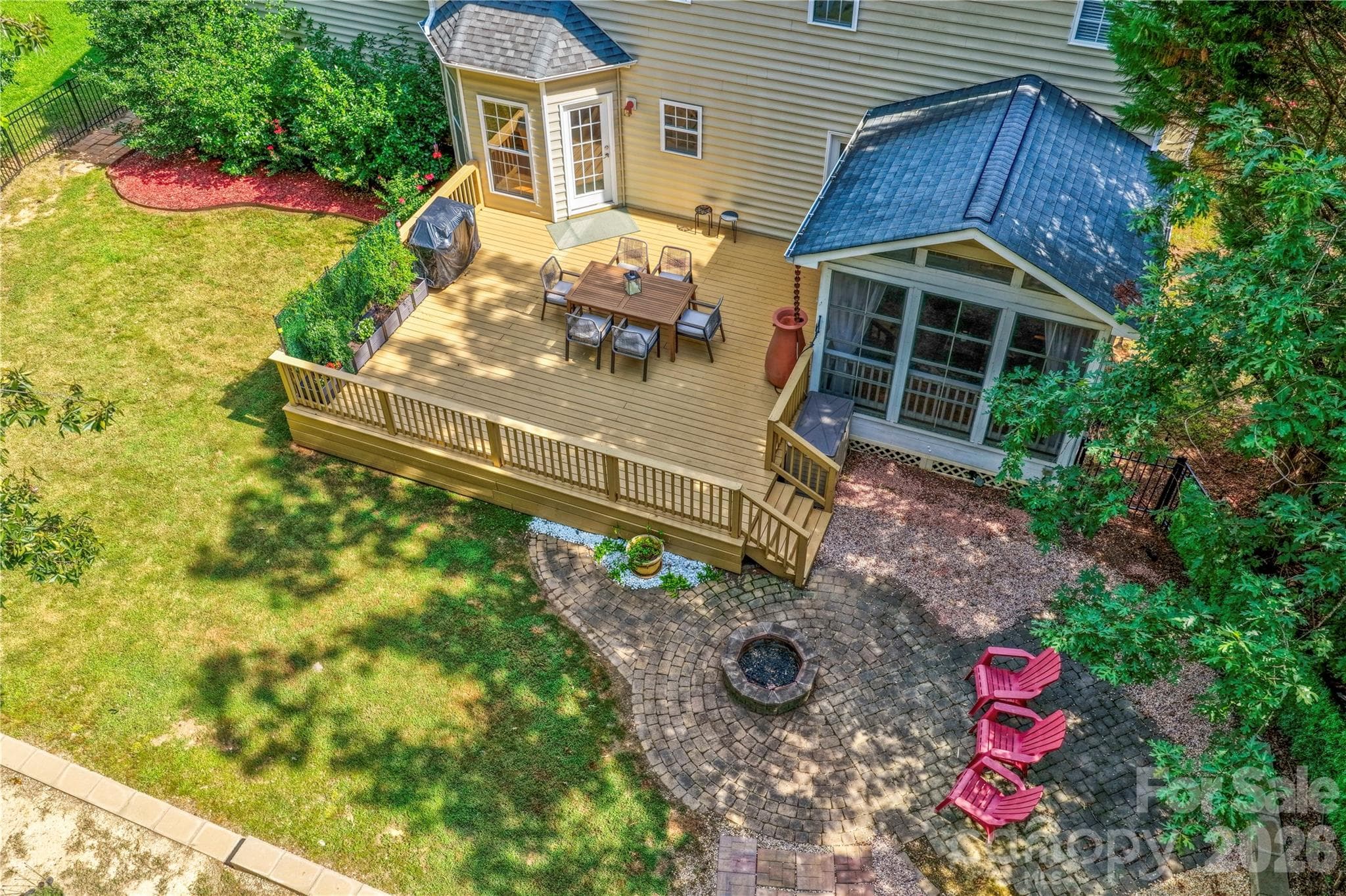 Single Family Residence at 10823 Persimmon Creek Drive, Charlotte, photo 42 of 48