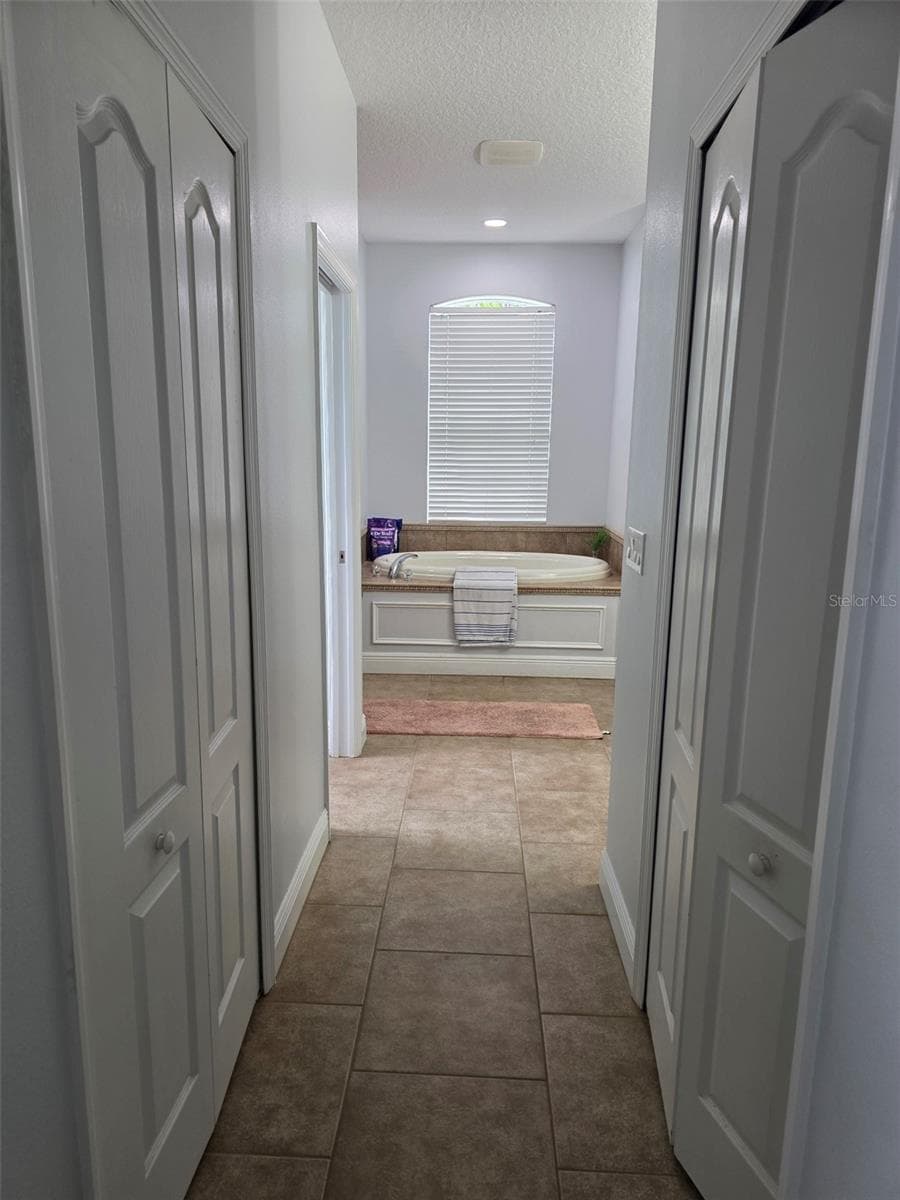 Single Family Residence at 4644 SAWYER RD, SARASOTA, photo 13 of 22