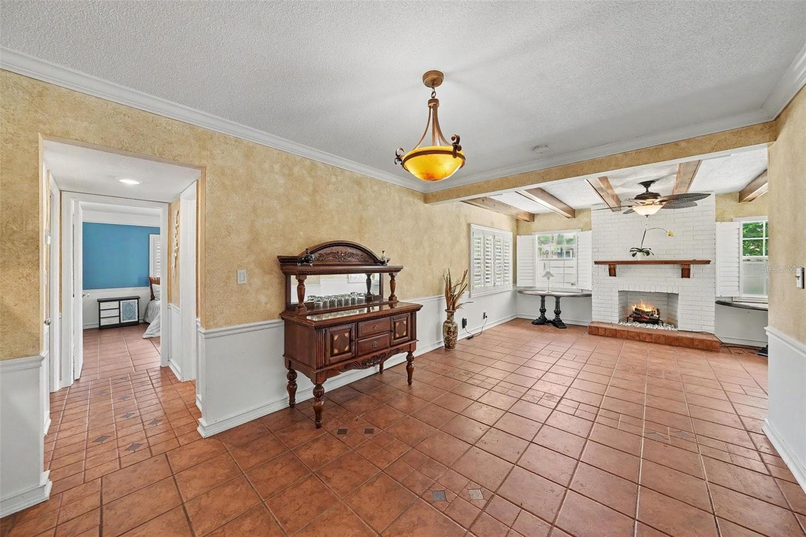Single Family Residence at 404 CLARISSA DR, BRANDON, photo 12 of 51