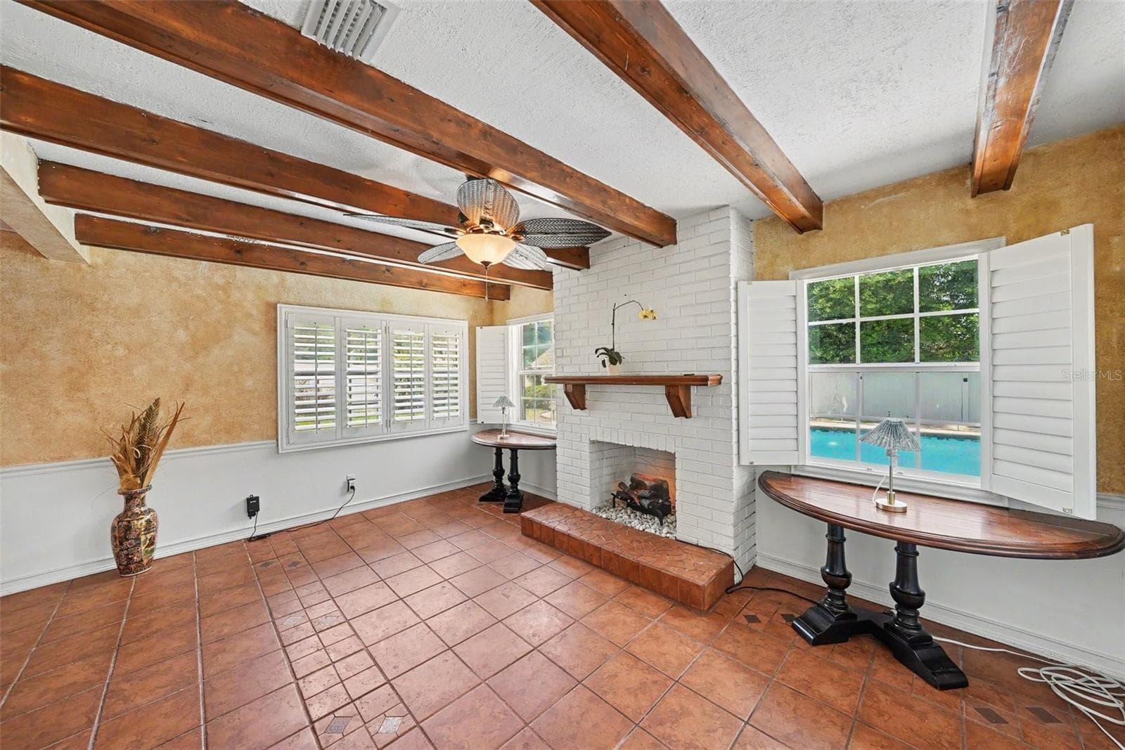 Single Family Residence at 404 CLARISSA DR, BRANDON, photo 14 of 51