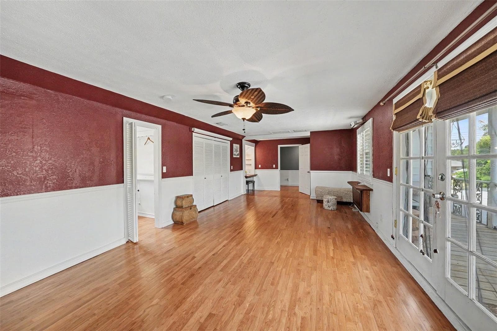 Single Family Residence at 404 CLARISSA DR, BRANDON, photo 23 of 51