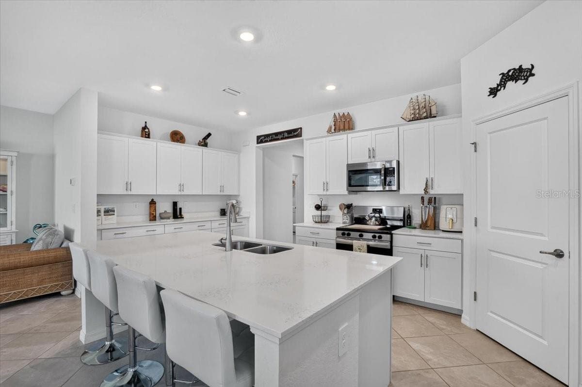 11321 PINOT DR, VENICE, FL 34293 - 11321 PINOT DR, VENICE