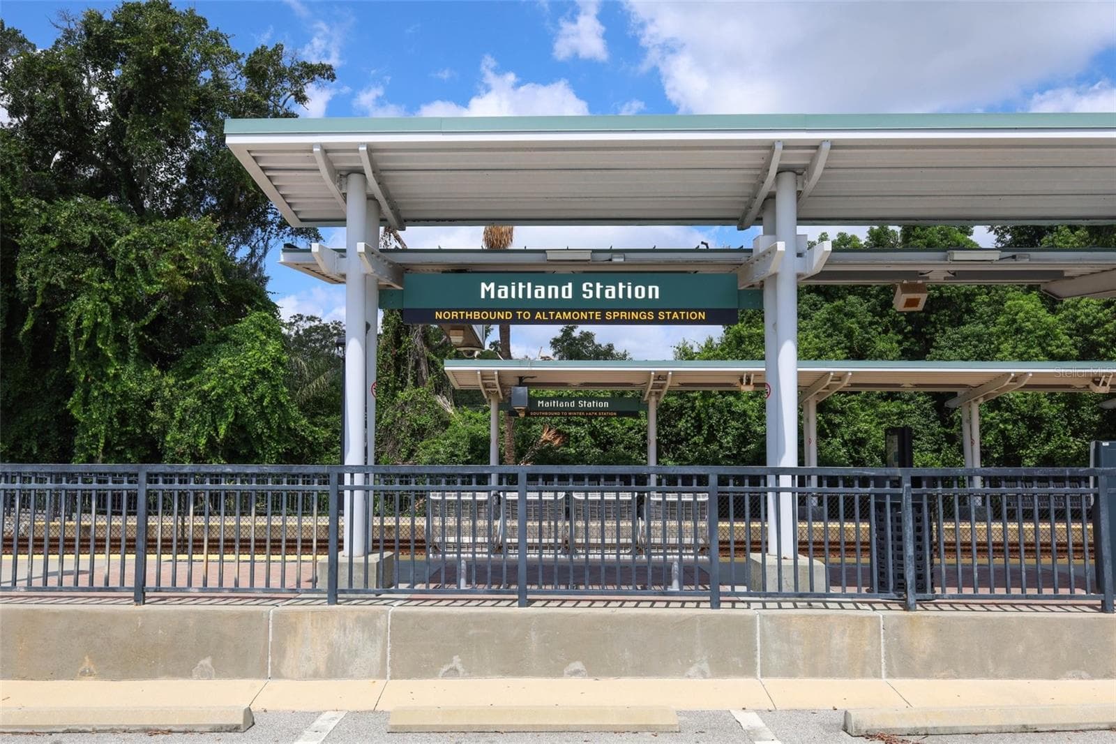 Sunrail - 761 ROBINHOOD DR, MAITLAND