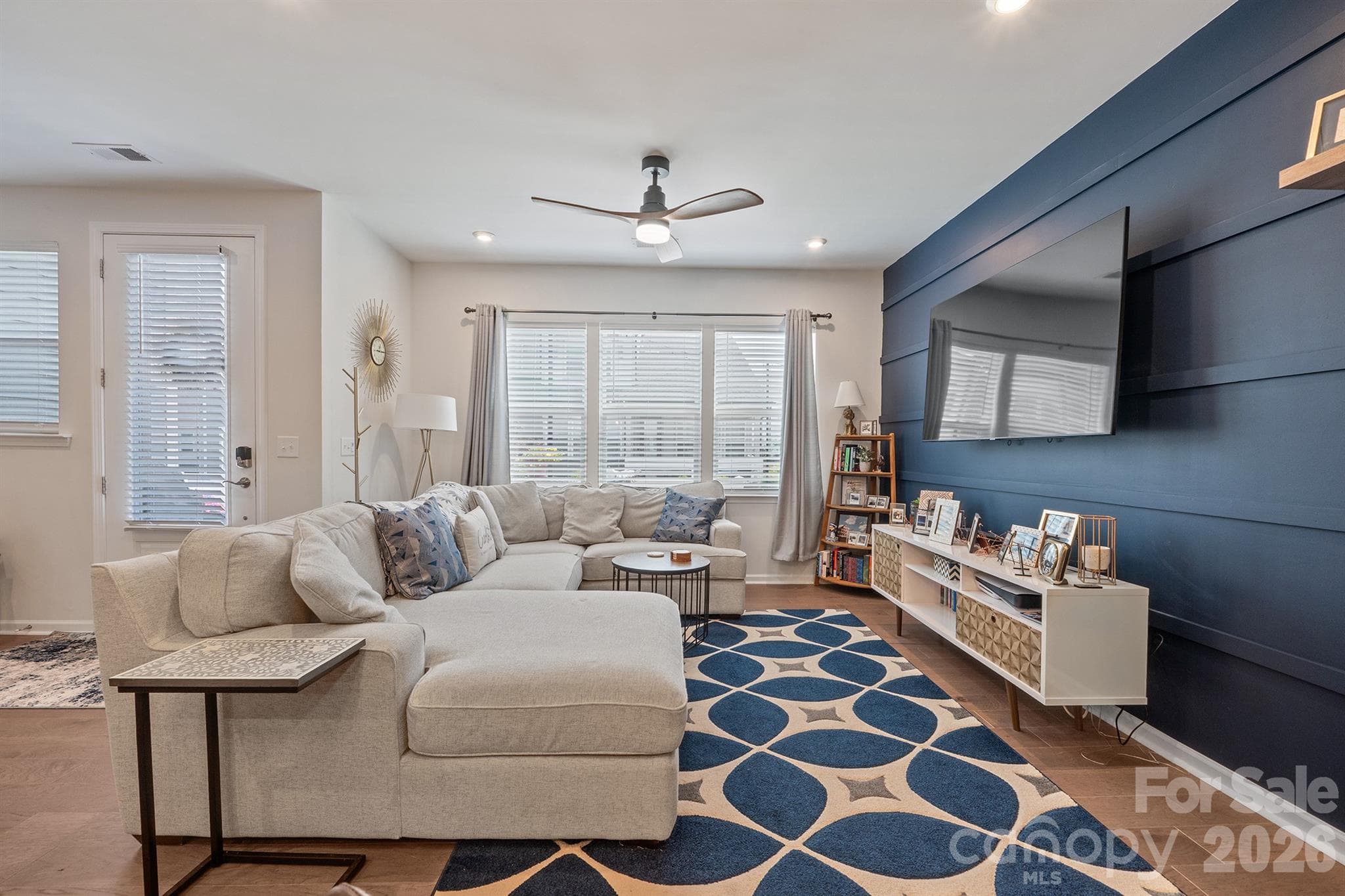 Family Room with accent trim and paint - 6161 Pierce Lane, Kannapolis