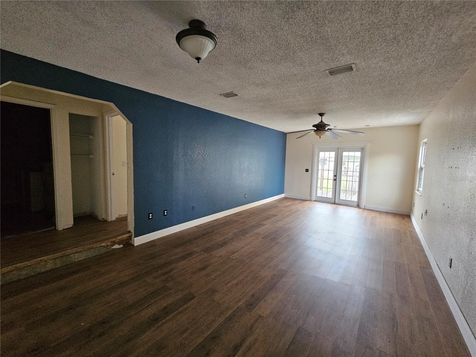 Single Family Residence at 2434 37TH ST S, ST PETERSBURG, photo 8 of 14