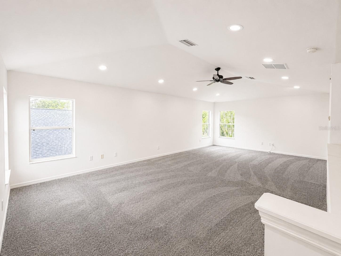 Single Family Residence at 15430 LAKE BELLA VISTA DR, TAMPA, photo 10 of 29