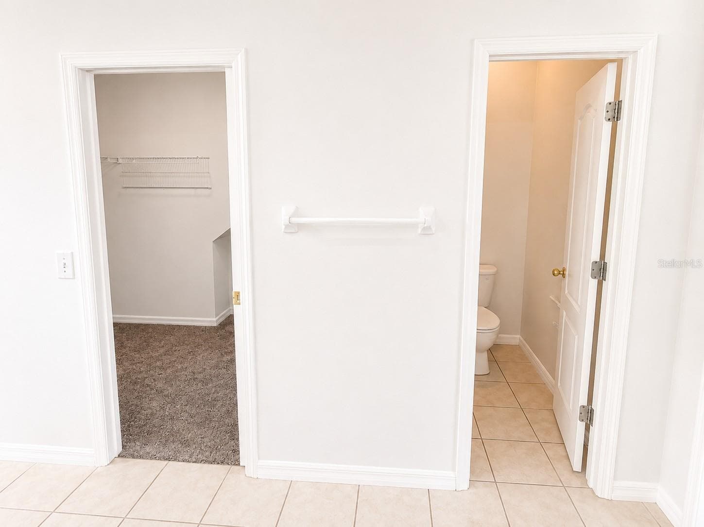Single Family Residence at 15430 LAKE BELLA VISTA DR, TAMPA, photo 21 of 29