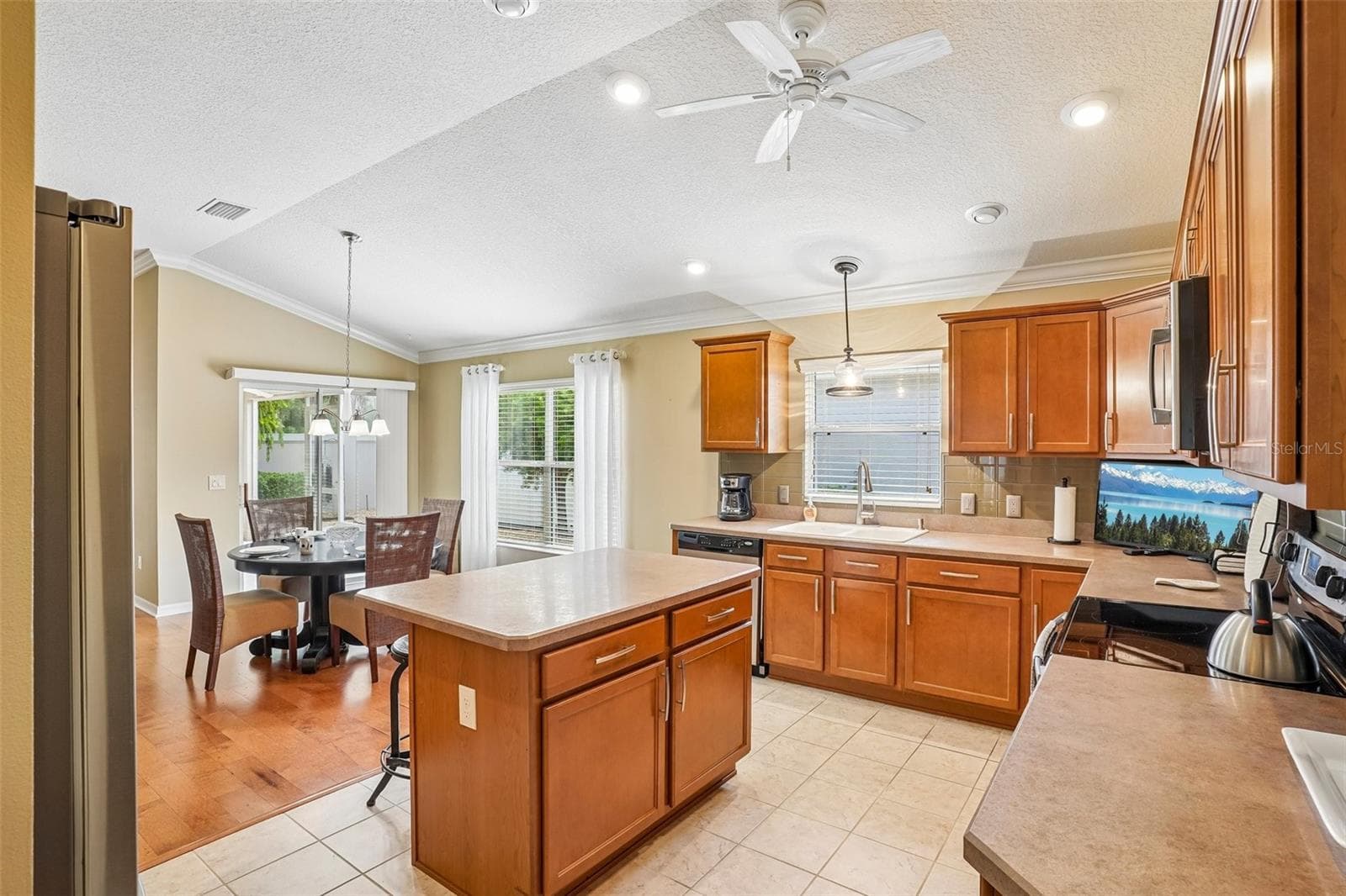 Kitchen - 583 ARTEAGA WAY, THE VILLAGES