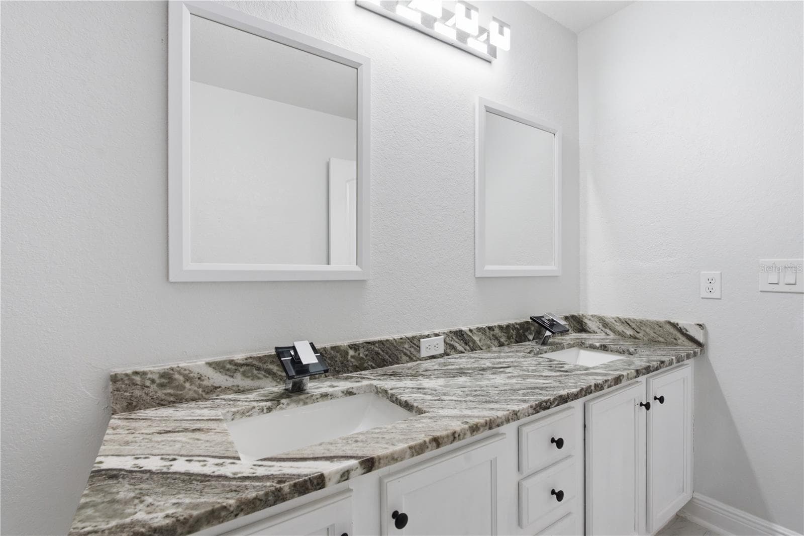Single Family Residence at 9530 NATHANIEL LN, LAND O LAKES, photo 28 of 51