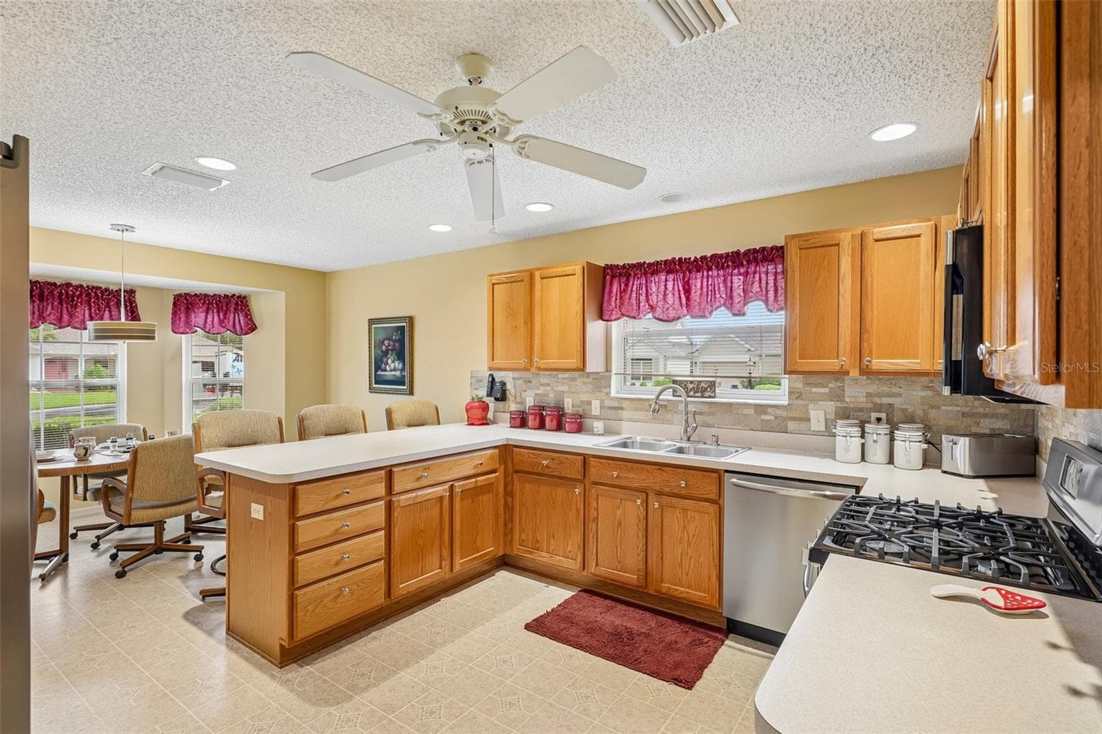 Single Family Residence at 2608 CASSO CT, THE VILLAGES, photo 17 of 58