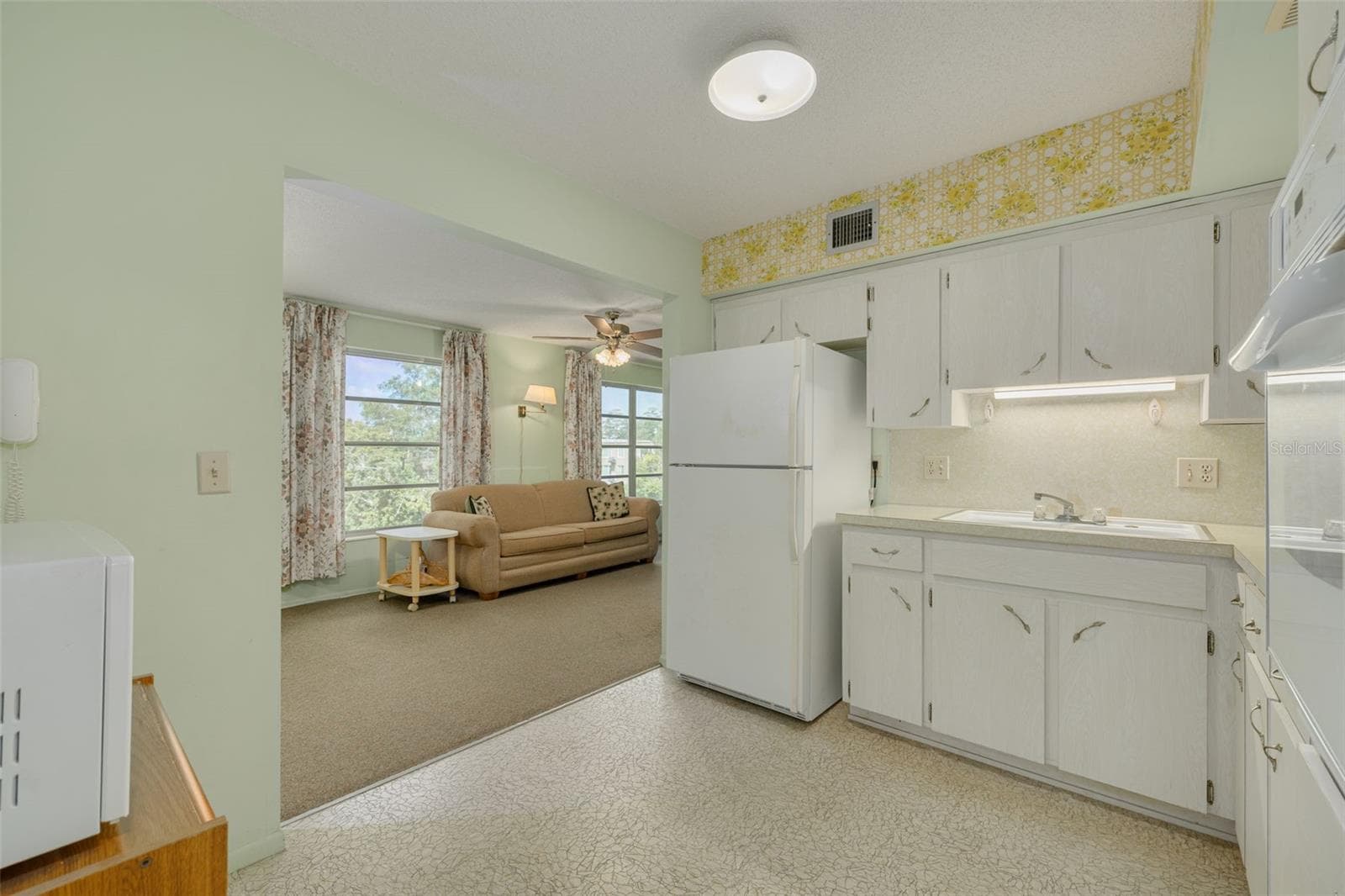 Condominium at 2455 FINLANDIA LN #63, CLEARWATER, photo 9 of 31