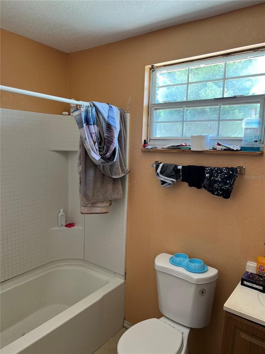 Loft/ In-law suite Bathroom - 5847 HARRINGTON DR, ORLANDO
