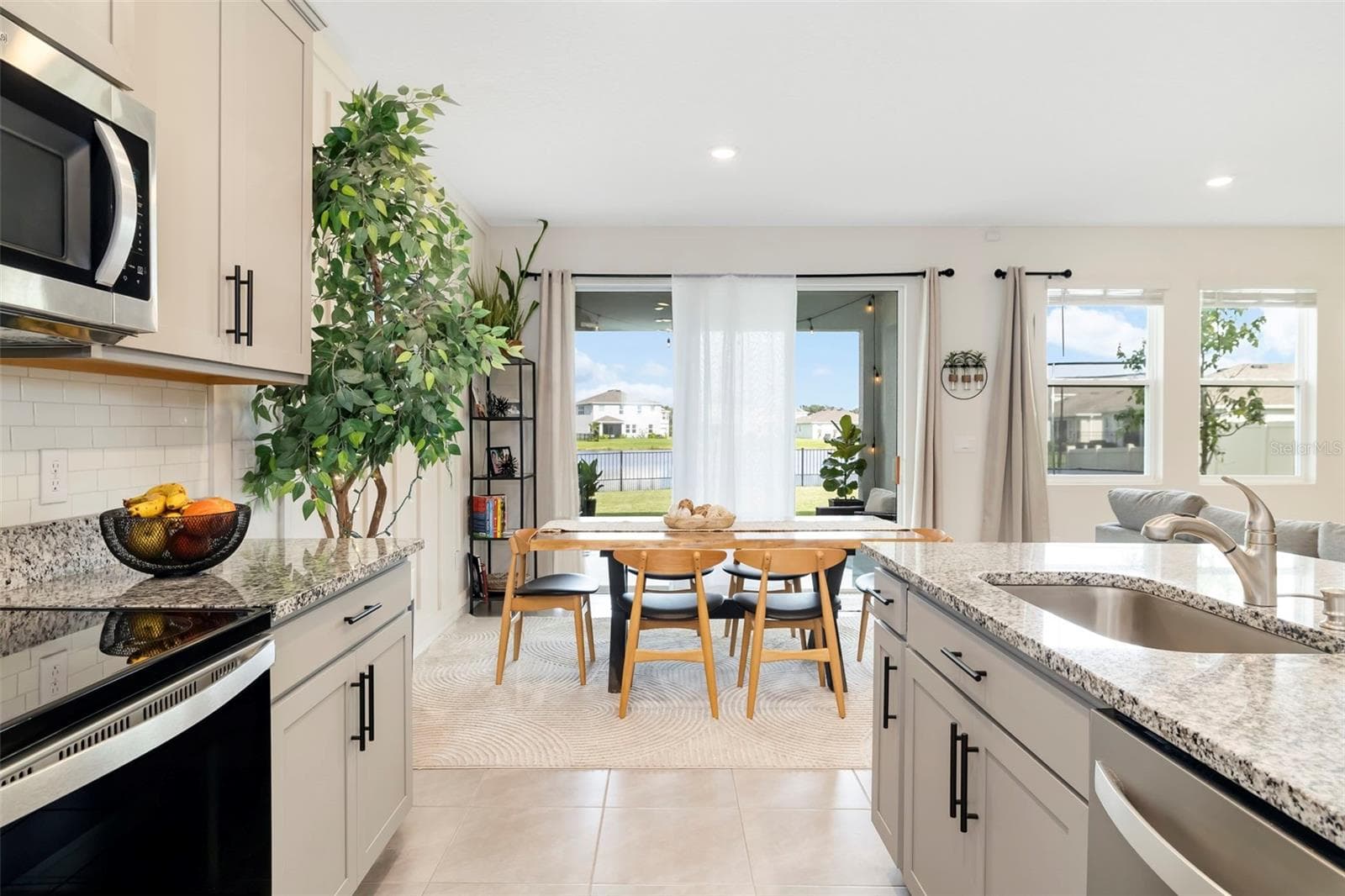 Dining With a View - 523 158TH ST E, BRADENTON