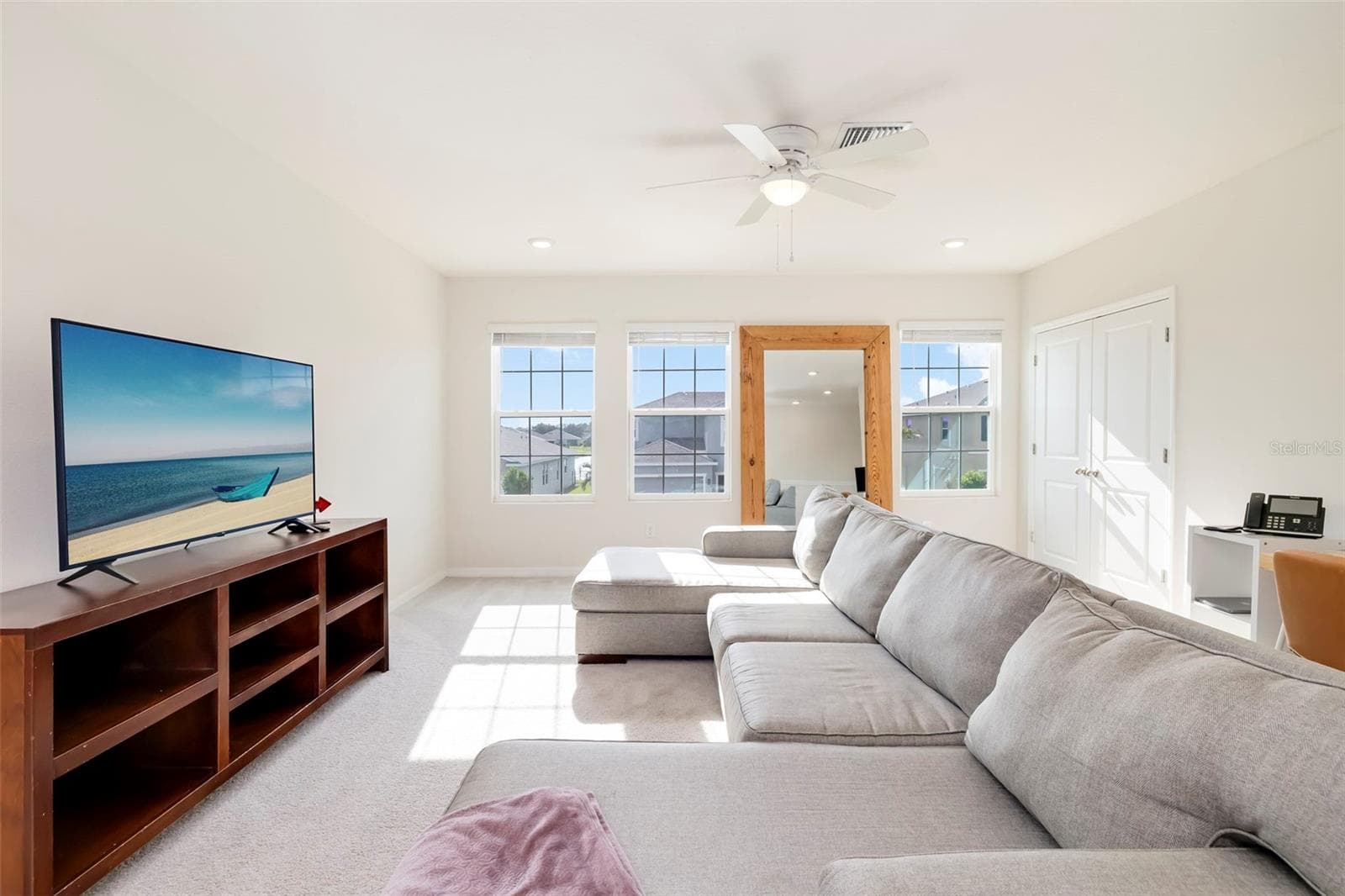 Tons of Natural Light - 523 158TH ST E, BRADENTON