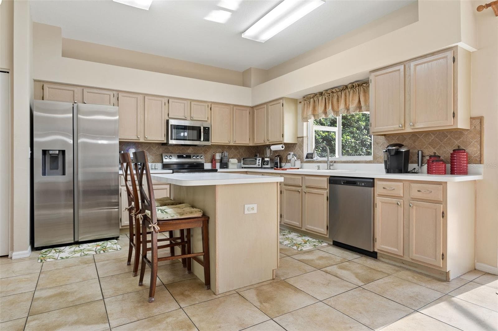 Single Family Residence at 15611 SHOAL CREEK PL, ODESSA, photo 15 of 74