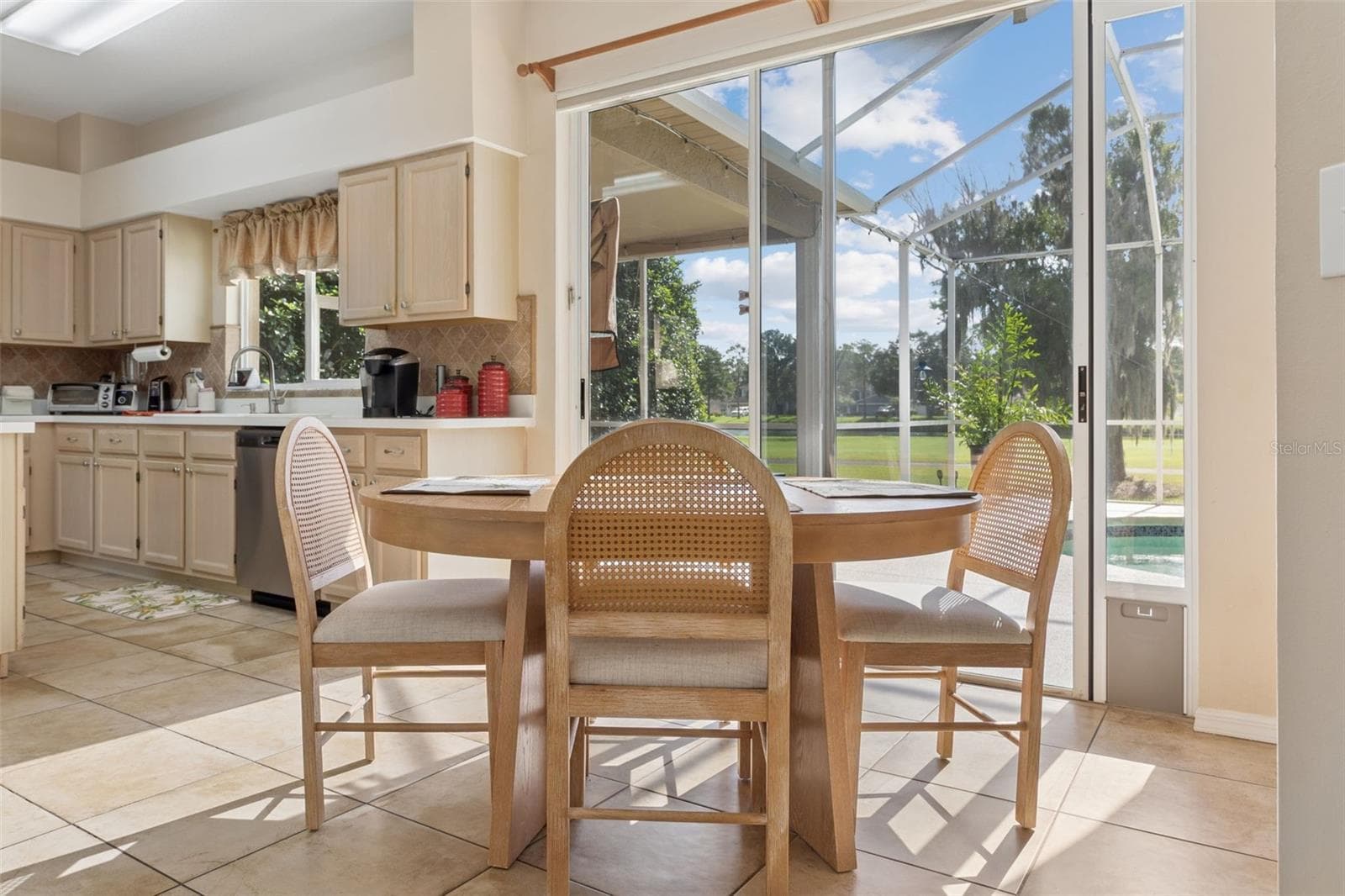 Large sliders and views. - 15611 SHOAL CREEK PL, ODESSA