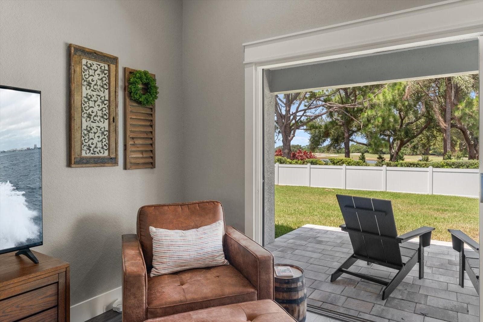 Single Family Residence at 668 MEHLENBACHER RD, BELLEAIR, photo 19 of 85