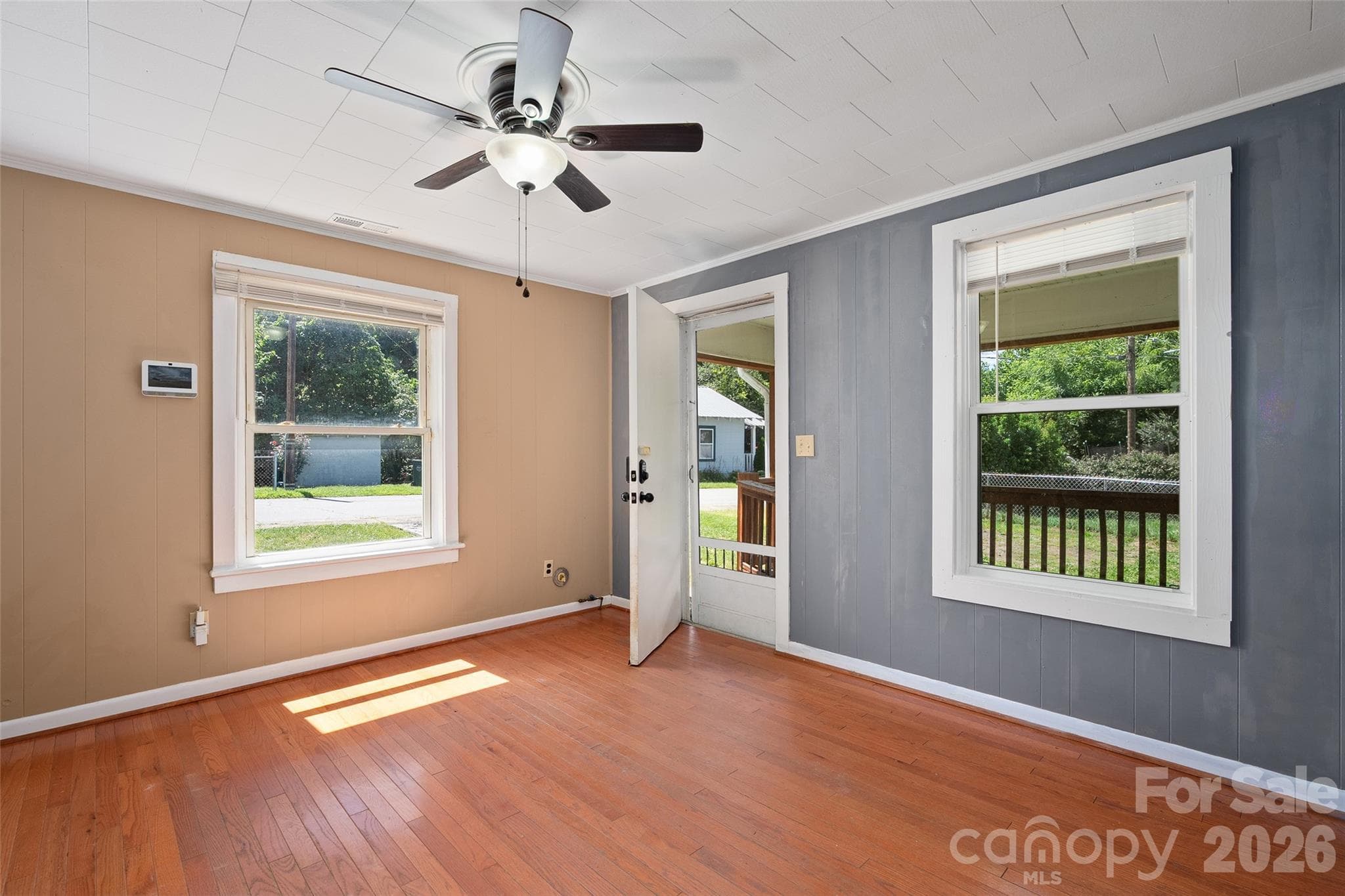 Single Family Residence at 417 Riverbend Street, Waynesville, photo 7 of 31