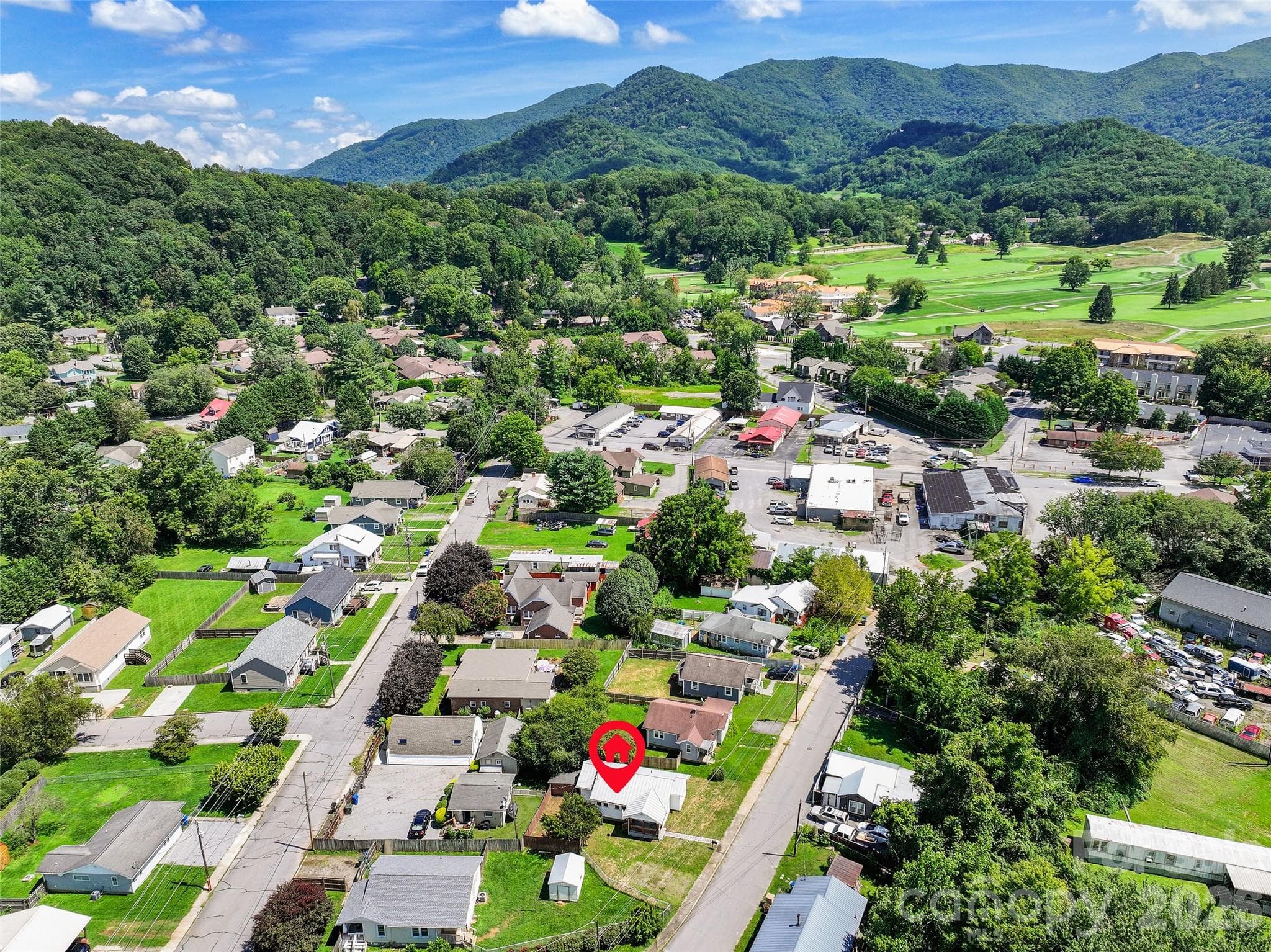 Single Family Residence at 417 Riverbend Street, Waynesville, photo 22 of 31