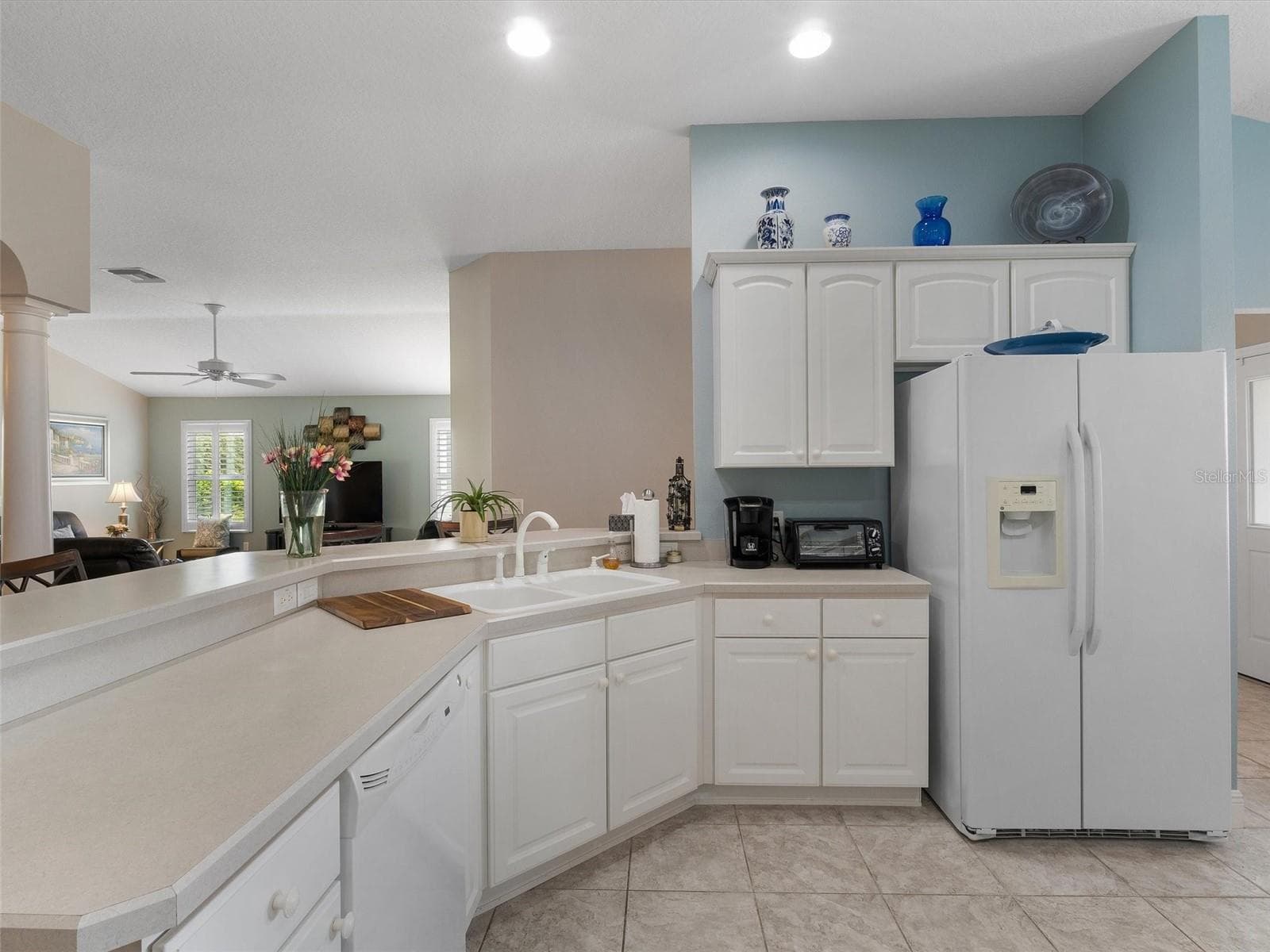 Single Family Residence at 490 LITTLE RIVER PATH, THE VILLAGES, photo 13 of 52