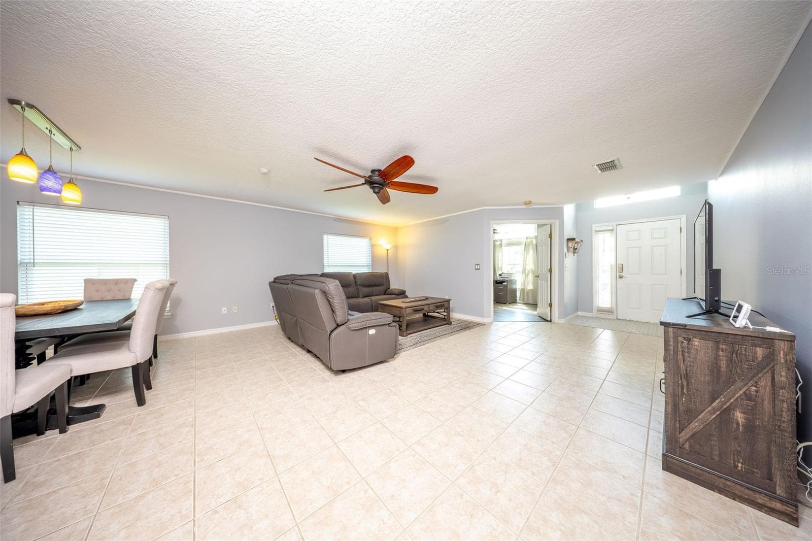 Living Room - 138 BRIGHTVIEW DR, LAKE MARY