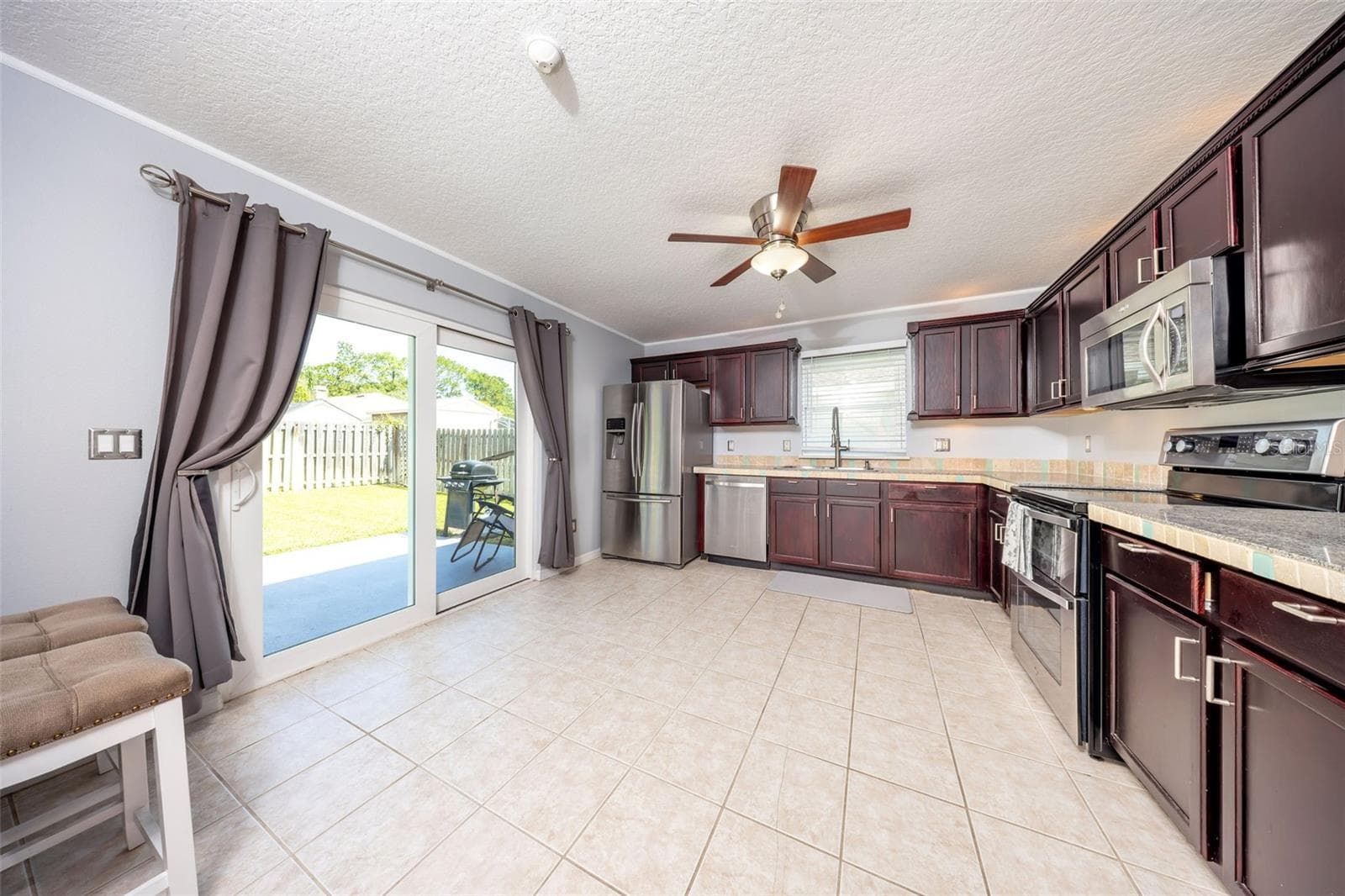 Kitchen - 138 BRIGHTVIEW DR, LAKE MARY