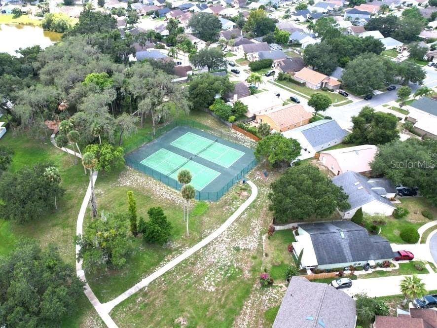 Community tennis courts - 138 BRIGHTVIEW DR, LAKE MARY
