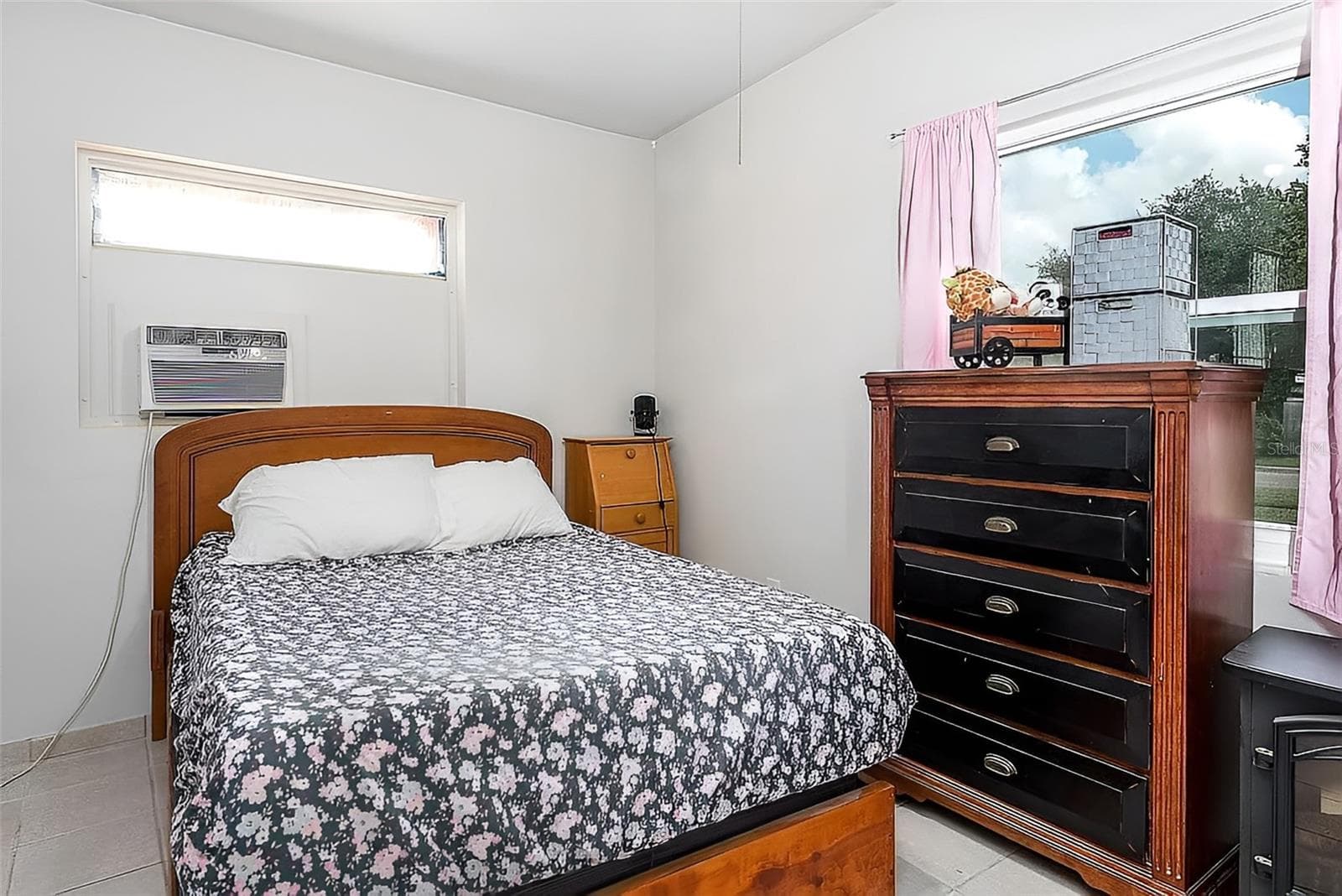 Single Family Residence at 7008 TRIPOLI WAY, ORLANDO, photo 3 of 13