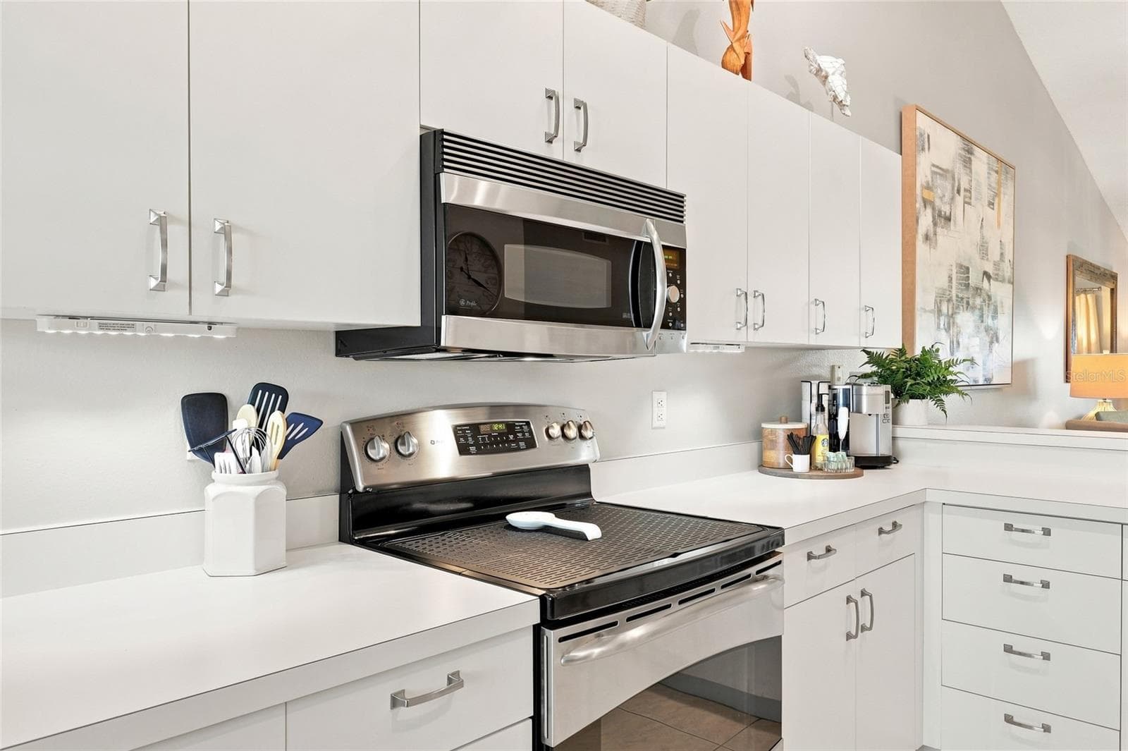 Condominium at 8735 OLDE HICKORY AVE #8304, SARASOTA, photo 15 of 42