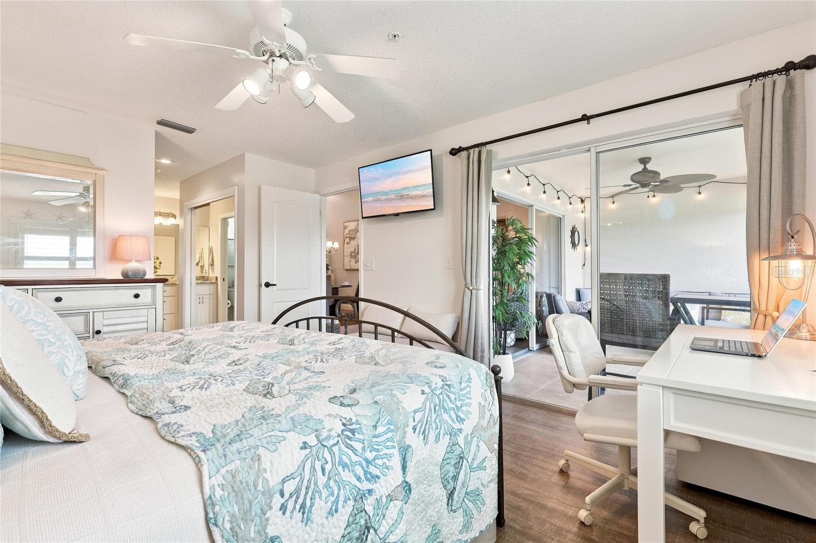Condominium at 8735 OLDE HICKORY AVE #8304, SARASOTA, photo 23 of 42