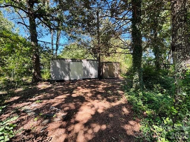 Out Buildings - 257 Maryland Drive, Forest City