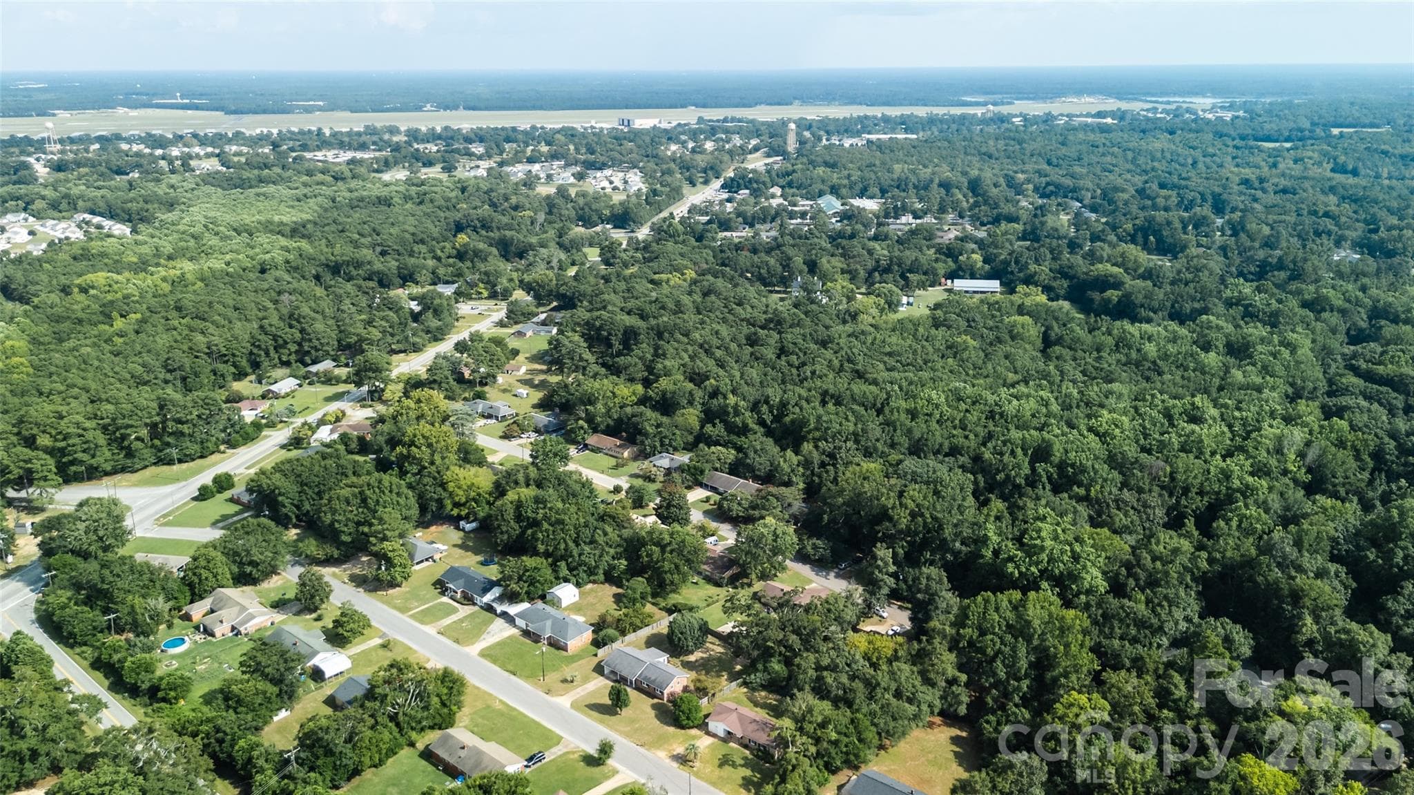 Single Family Residence at 5426 Oakcrest Road, Sumter, photo 12 of 47