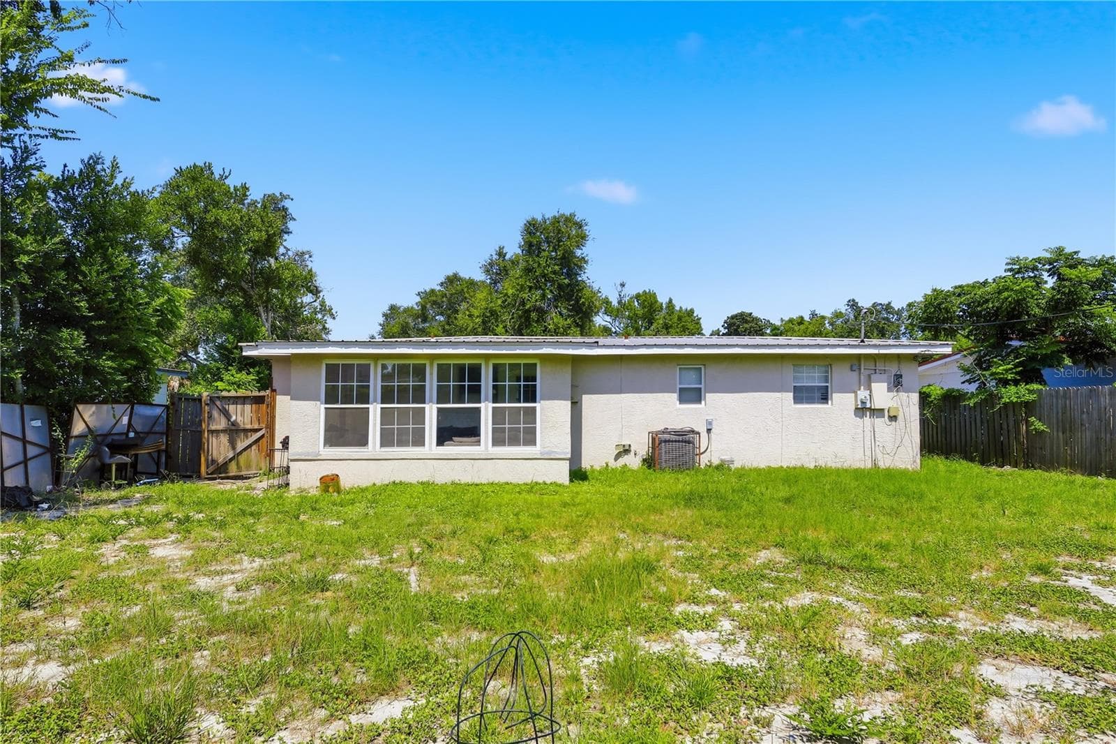Single Family Residence at 934 LEWIS DR, DAYTONA BEACH, photo 4 of 47